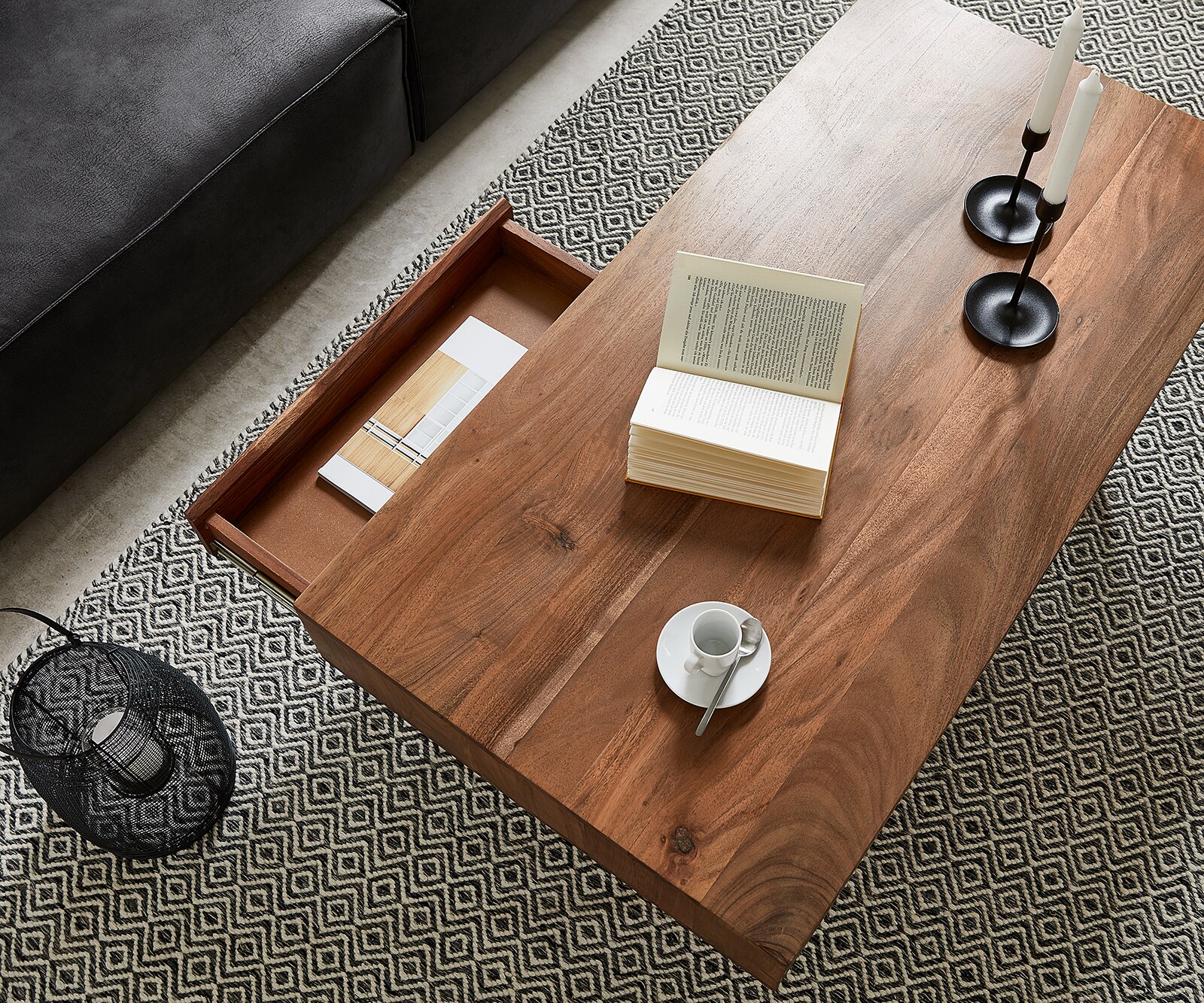 Couchtisch Stonegrace 115x60 cm Akazie Braun Schiefer 2 Schubladen 1 Fach V-Fuß Schwarz 3