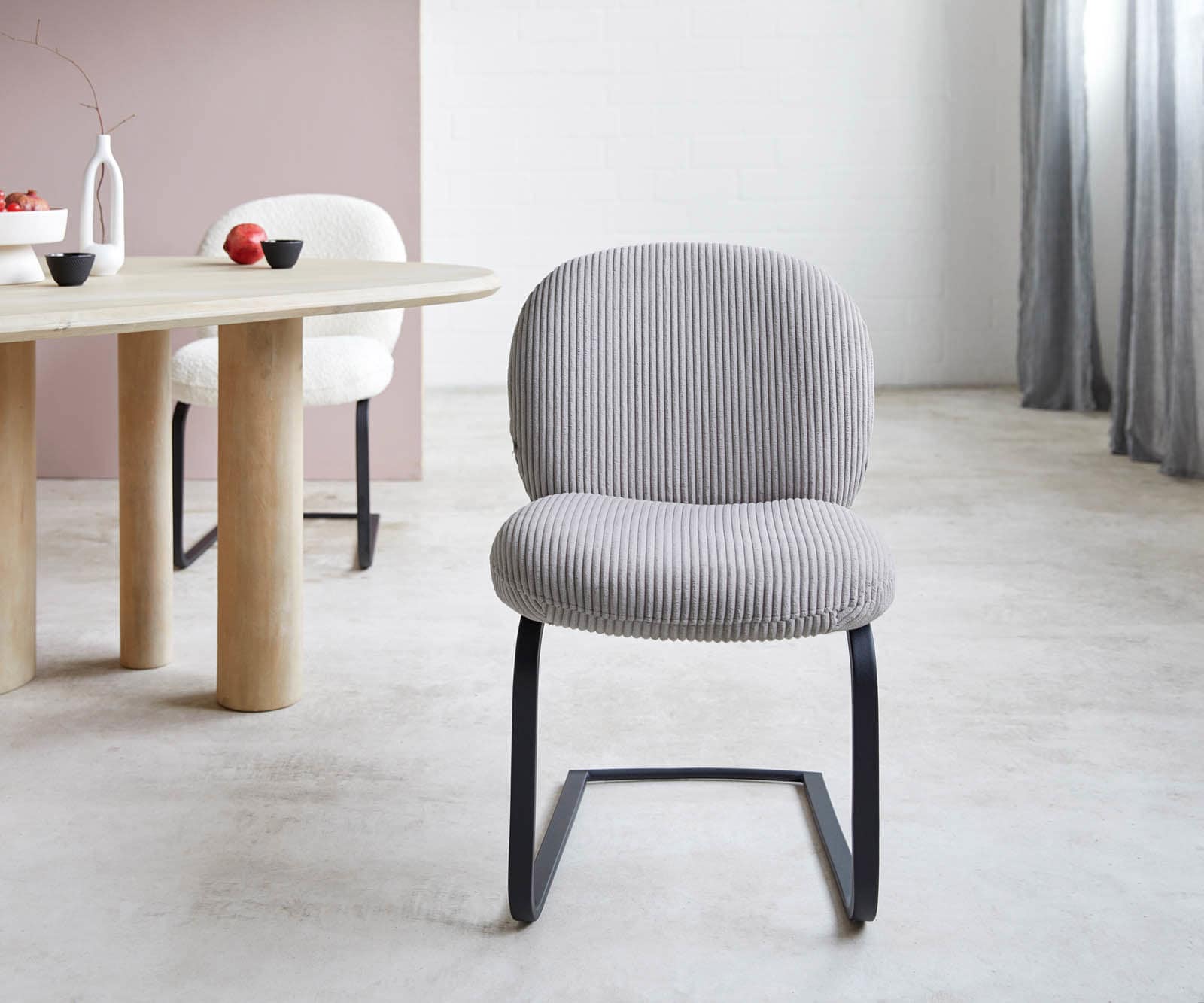 Freischwinger Nube-Flex Cord Silbergrau Freischwinger flach Schwarz Taschenfederkern 1 Freischwinger Nube-Flex Cord Silbergrau Freischwinger flach Schwarz Taschenfederkern 1