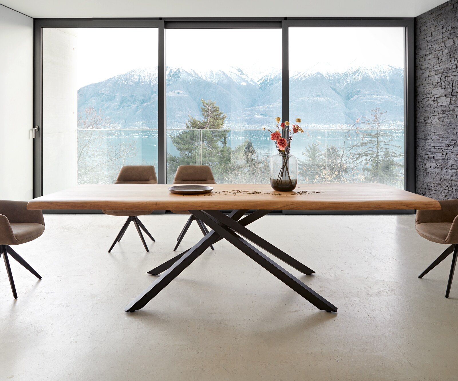 Esstisch Edge 260x100 XL Akazie Natur Kreuzgestell Rechteck Schwarz Live-Edge 2