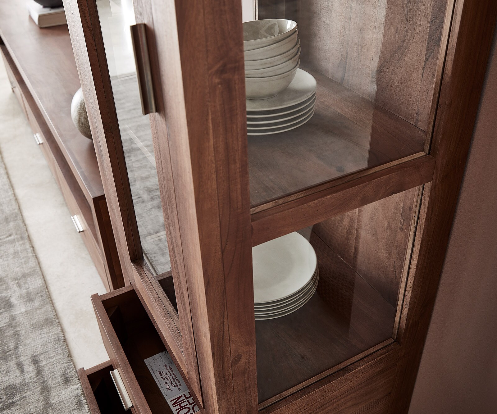 Vitrine Indra Akazie Braun 60 cm Glas 2 Schüben 3 Fächer  5