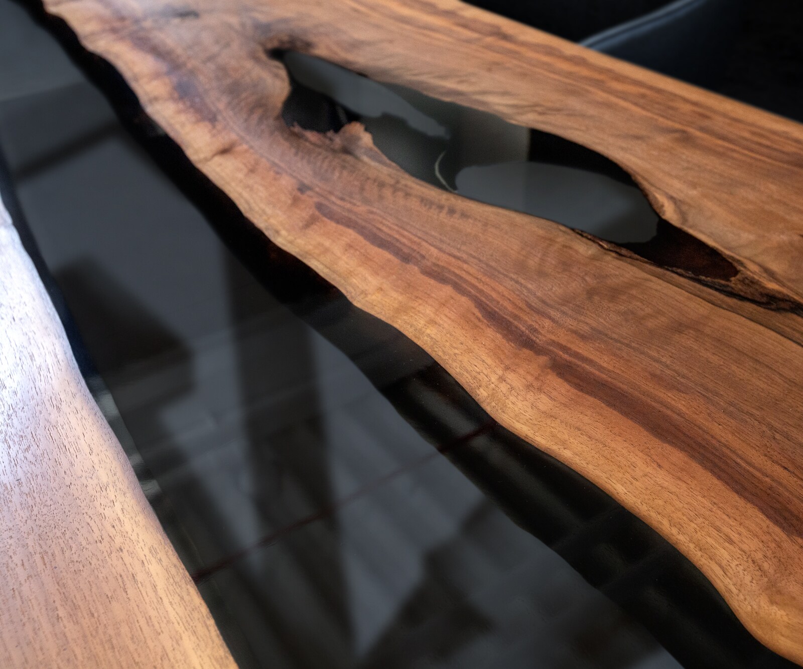 Tischplatte Walnuss Natur 200 cm Epoxid Schwarz-Transparent Unikat Nr. 32338 6