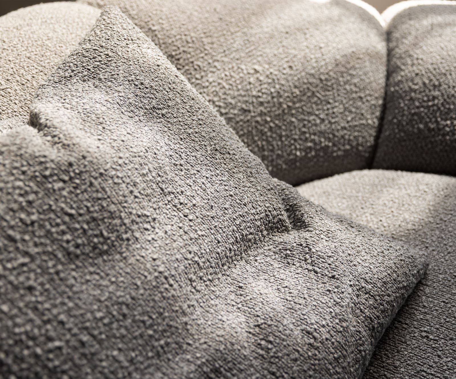 Big-Sofa Lunna 360x175 cm Bouclé Silbergrau 2 Kissen 7