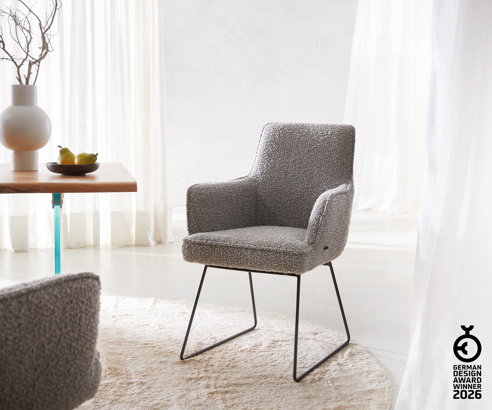 Esszimmerstuhl Heira-Flex mit Armlehnen Bouclé Silbergrau Kufengestell Schwarz Taschenfederkern