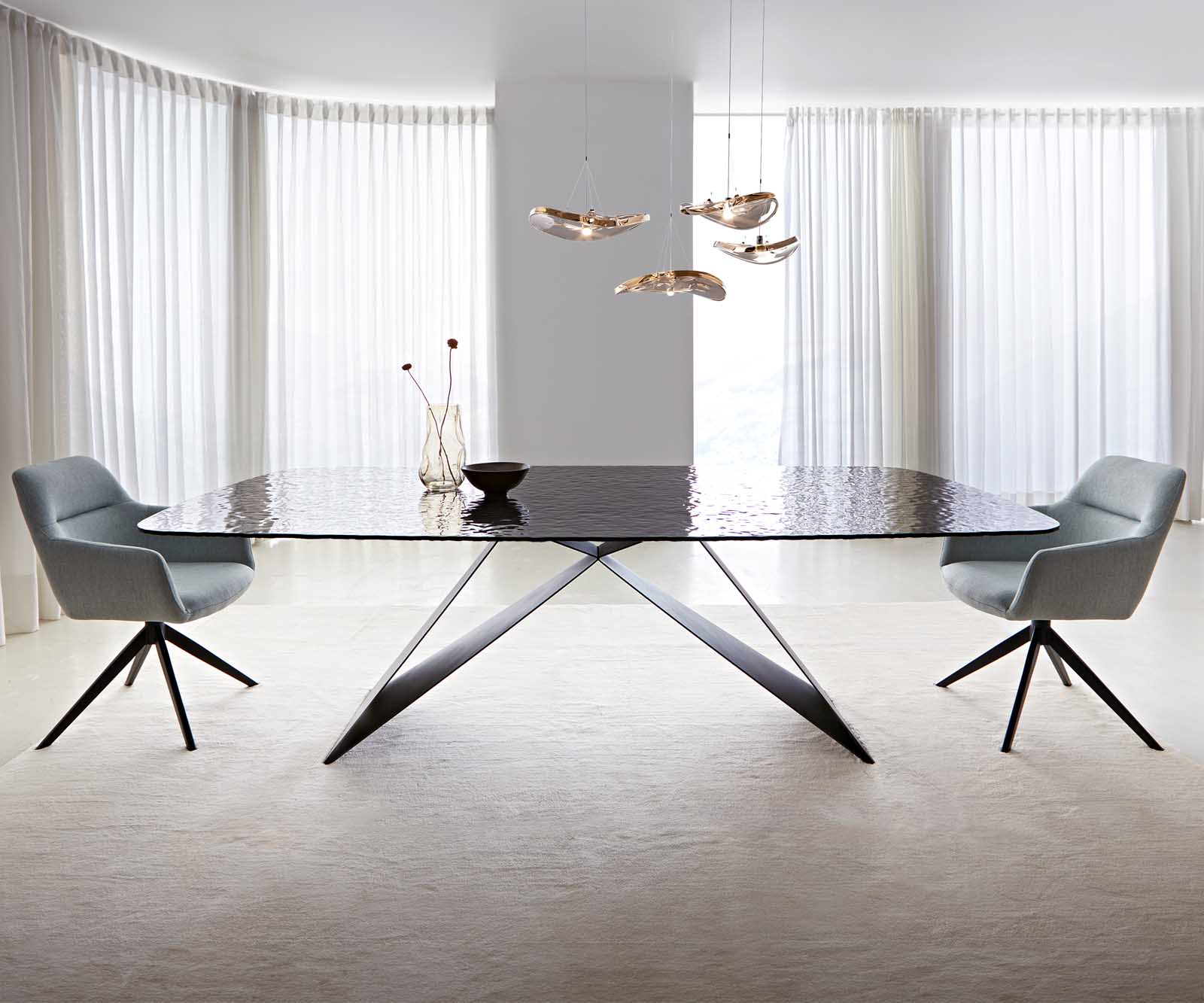 Esstisch Edge Boot 240x120 Reliefglas Rauchschwarz 3D-Design V-Gestell Flachstahl Schwarz Esstisch Edge Boot 240x120 Reliefglas Rauchschwarz 3D-Design V-Gestell Flachstahl Schwarz