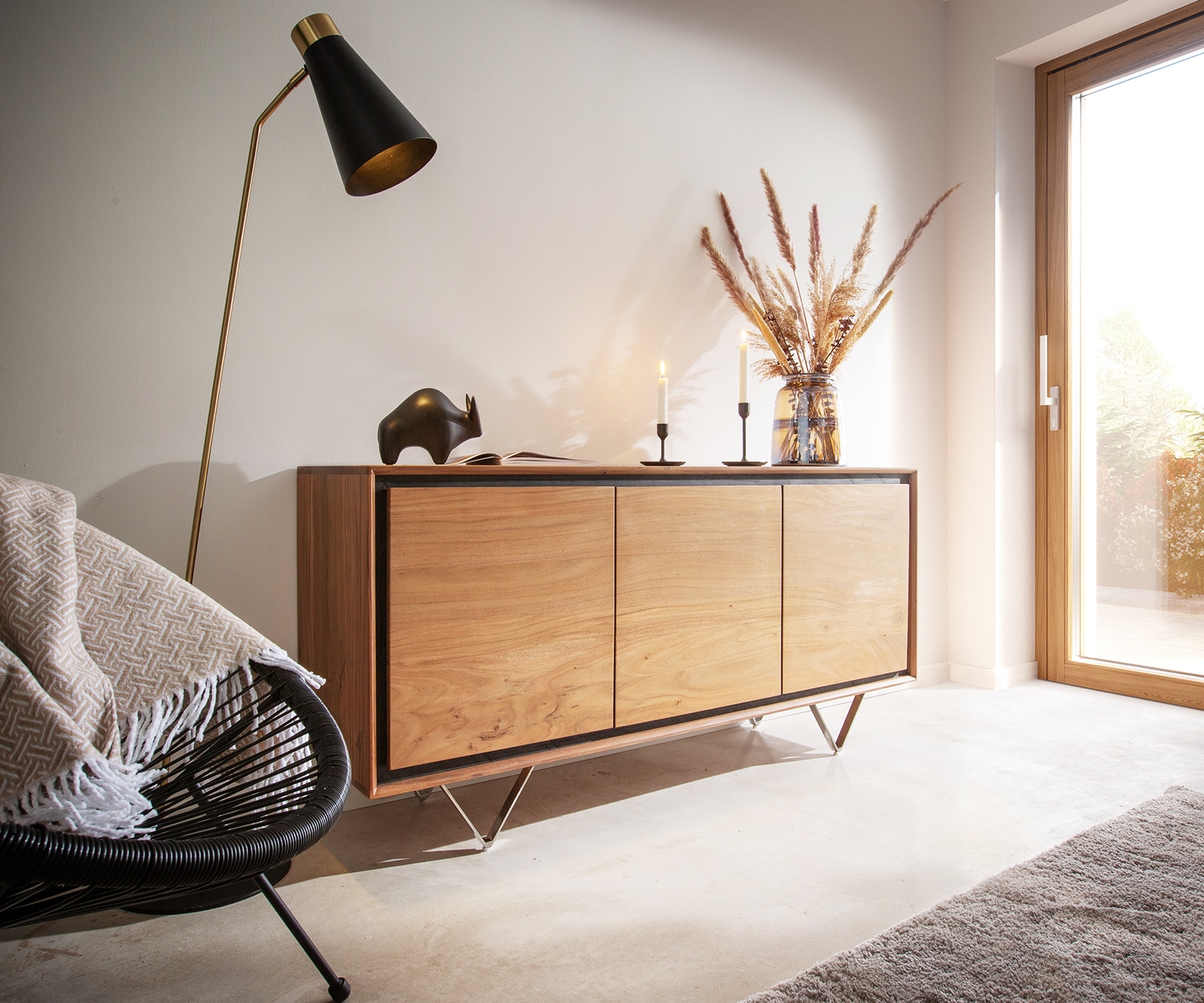 Sideboard Stonegrace 145 cm Akazie Natur 3 Türen Steinfurnier V-Fuß Sideboard Stonegrace 145 cm Akazie Natur 3 Türen Steinfurnier V-Fuß