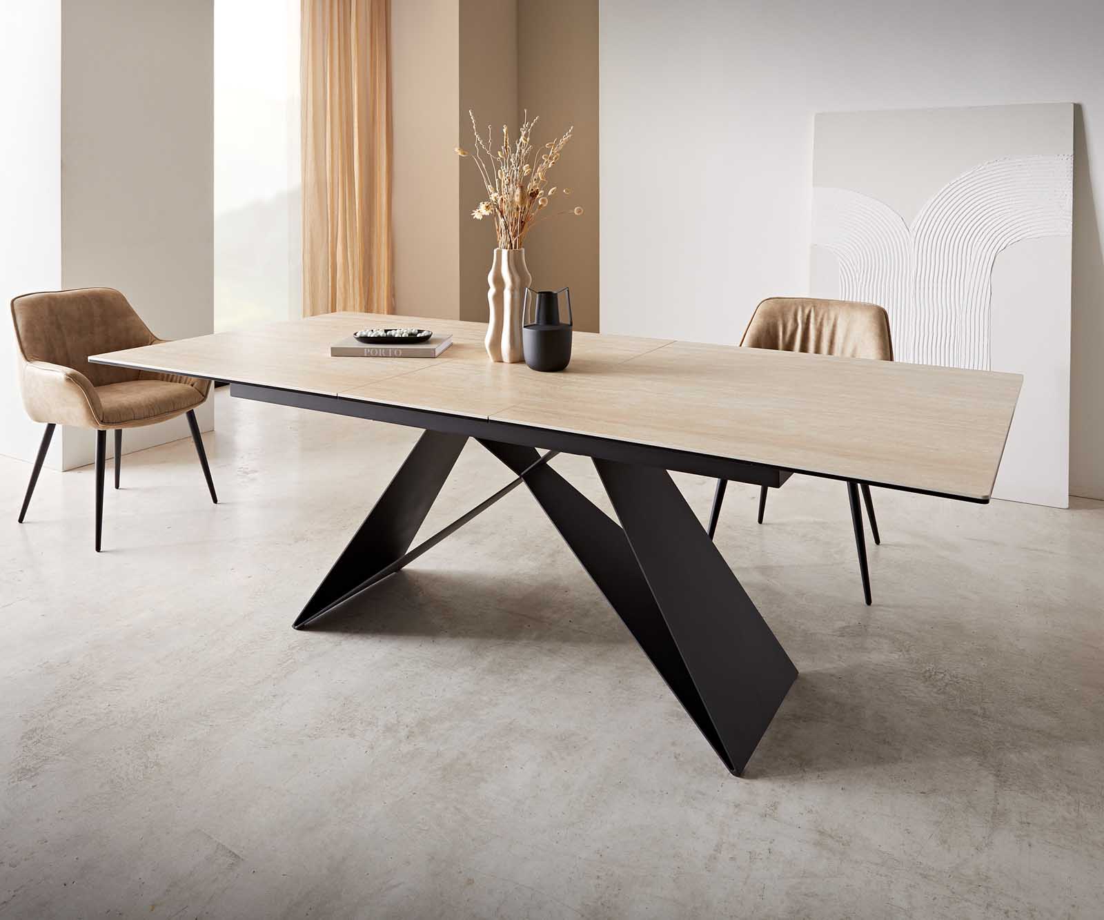 Esstisch Edge 180-220x100 Keramik Travertin Natur V-Gestell Flachstahl Schwarz ausziehbar
