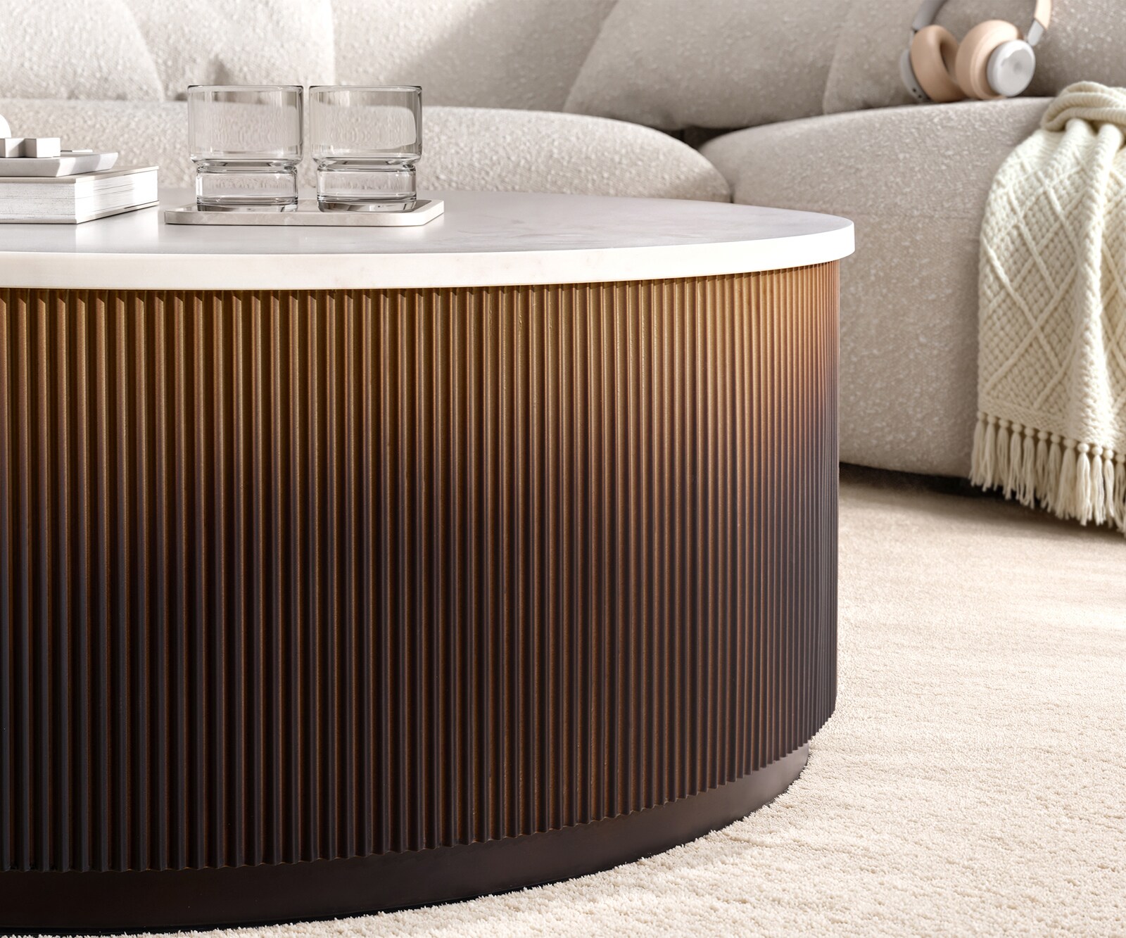 Couchtisch Fiorano 90x90 cm Marmor Weiß Metall Gold Ombre 2