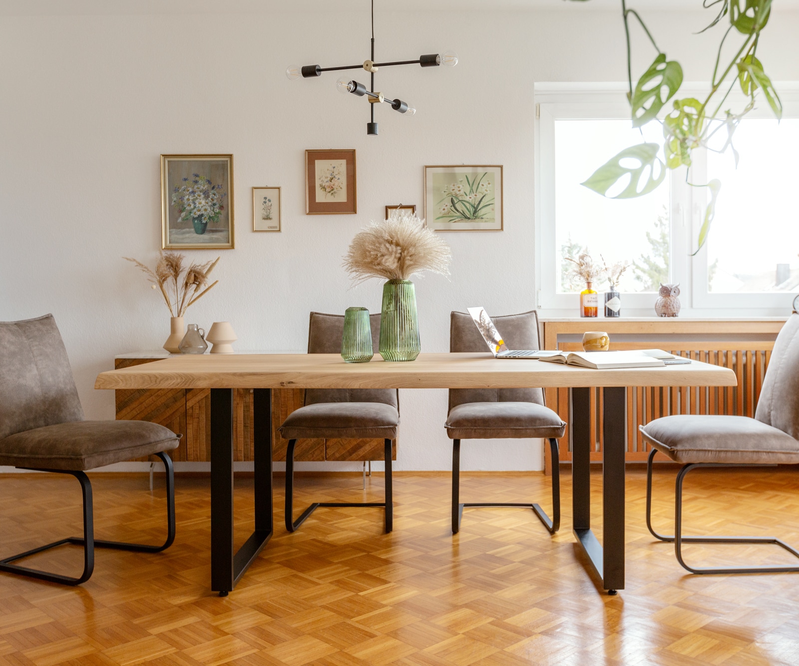 Esstisch Edge 200x100 Eiche Natur Kufe Schwarz Live-Edge 2