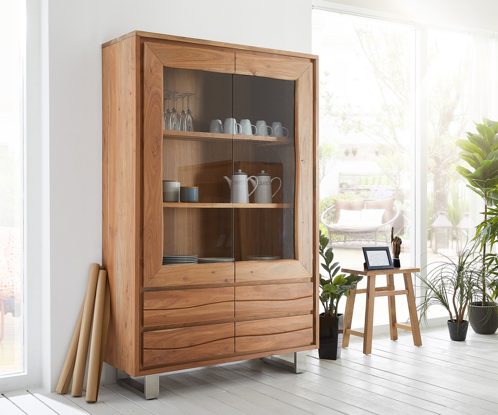 Vitrine Live-Edge 120x190 cm Akazie Natur gerade Kante 2 Türen 4 Schubladen Massiv Vitrine Live-Edge 120x190 cm Akazie Natur gerade Kante 2 Türen 4 Schubladen Massiv