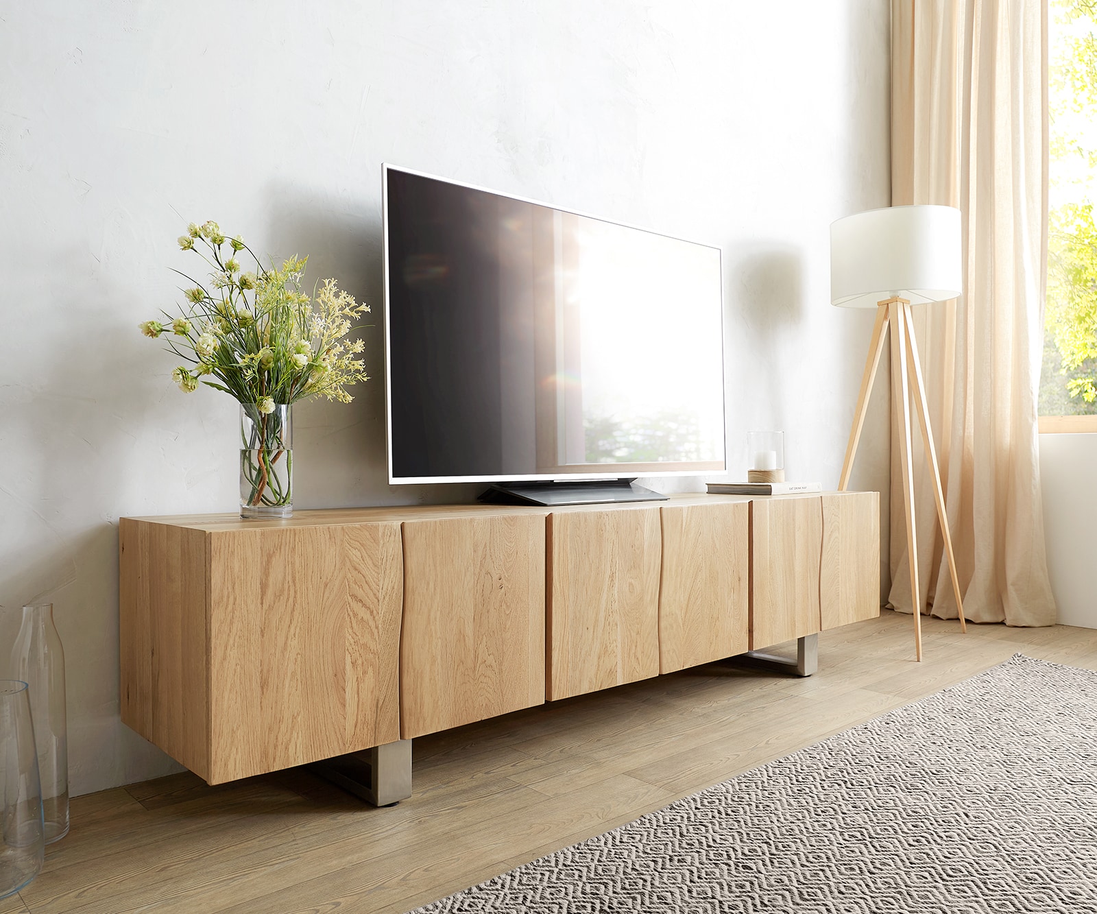 Fernsehtisch Live-Edge 220 cm 6 Türen Baumkante Lowboard	 3 Fernsehtisch Live-Edge 220 cm 6 Türen Baumkante Lowboard	 3