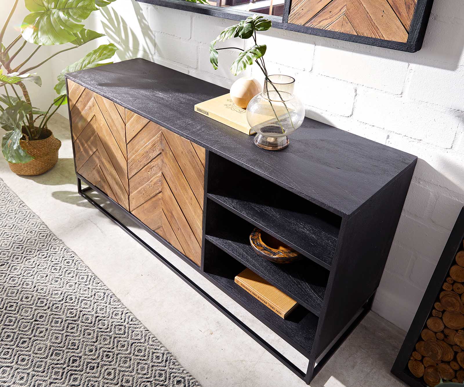 Sideboard Famke 145 cm Mango Teak 2 Türen 3 Fächer 5