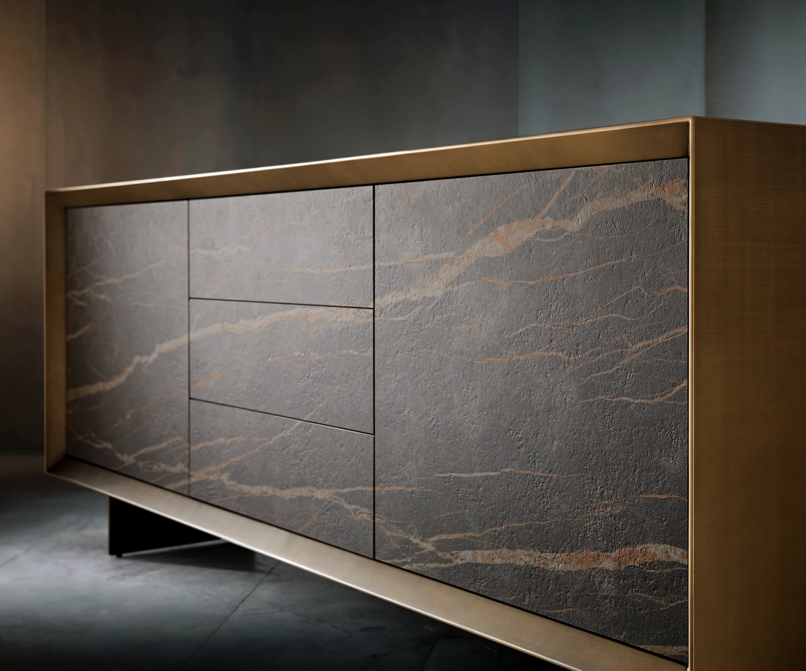 Sideboard Yori 200 cm Metallic Gold 2 Türen 3 Schubladen schwebend Metall Schwarz Keramik Laminam®Noir Desir Braun 2