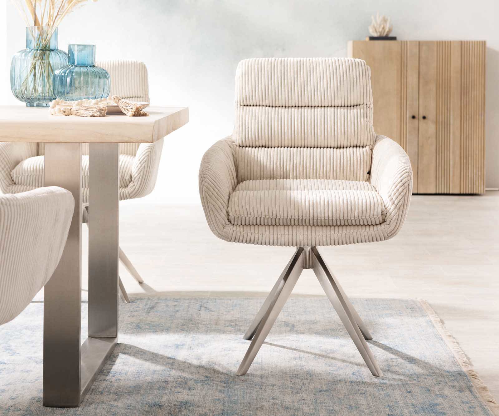 Esszimmerstuhl Abelia-Flex mit Armlehnen Cord Beige Kreuzgestell kantig Edelstahl 1
