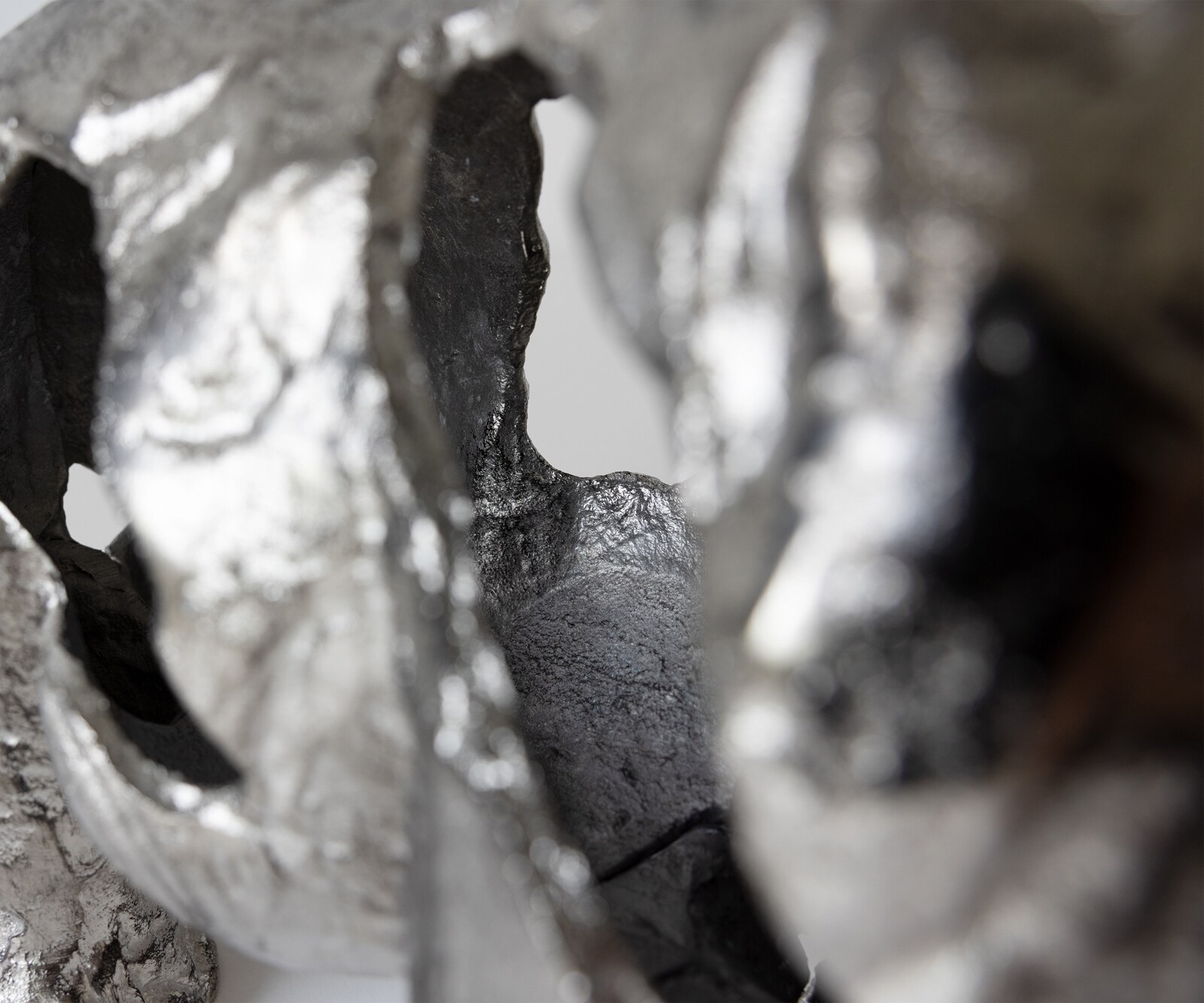 Figur Rinoro B53 x T19 x H30 cm Aluminium Platin Handgemacht 4