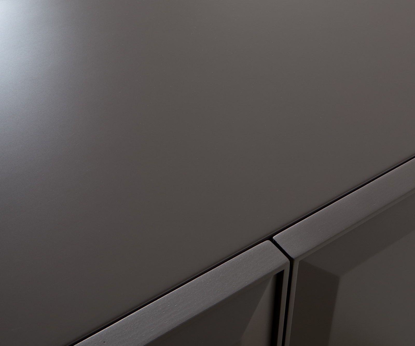 Sideboard Marellia 200 cm Grau 4 Türen Winkelfuß Metall Schwarz 2 Sideboard Marellia 200 cm Grau 4 Türen Winkelfuß Metall Schwarz 2