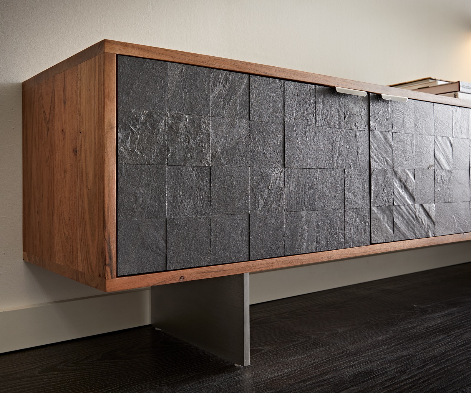 Lowboard Teele 200 cm Akazie Natur Schiefer 4 Türen Fuß schwebend Edelstahl 6 Lowboard Teele 200 cm Akazie Natur Schiefer 4 Türen Fuß schwebend Edelstahl 6