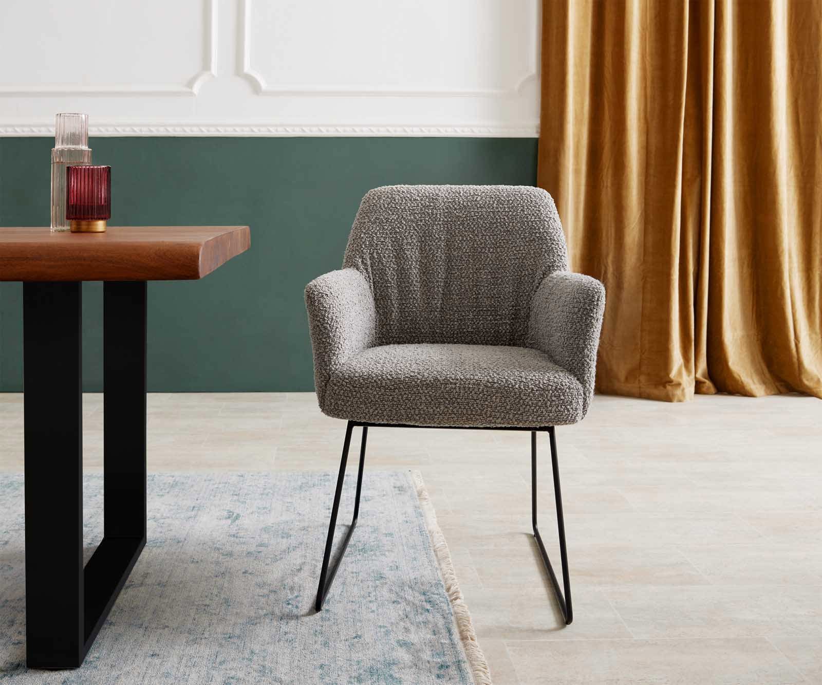 Esszimmerstuhl Xana-Flex mit Armlehnen Bouclé Silbergrau Kufengestell Schwarz Taschenfederkern 1 Esszimmerstuhl Xana-Flex mit Armlehnen Bouclé Silbergrau Kufengestell Schwarz Taschenfederkern 1