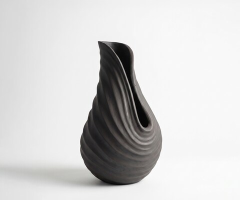 Vase Helixa B17 x T18 x H31 cm Aluminium Basalt Gegossen
