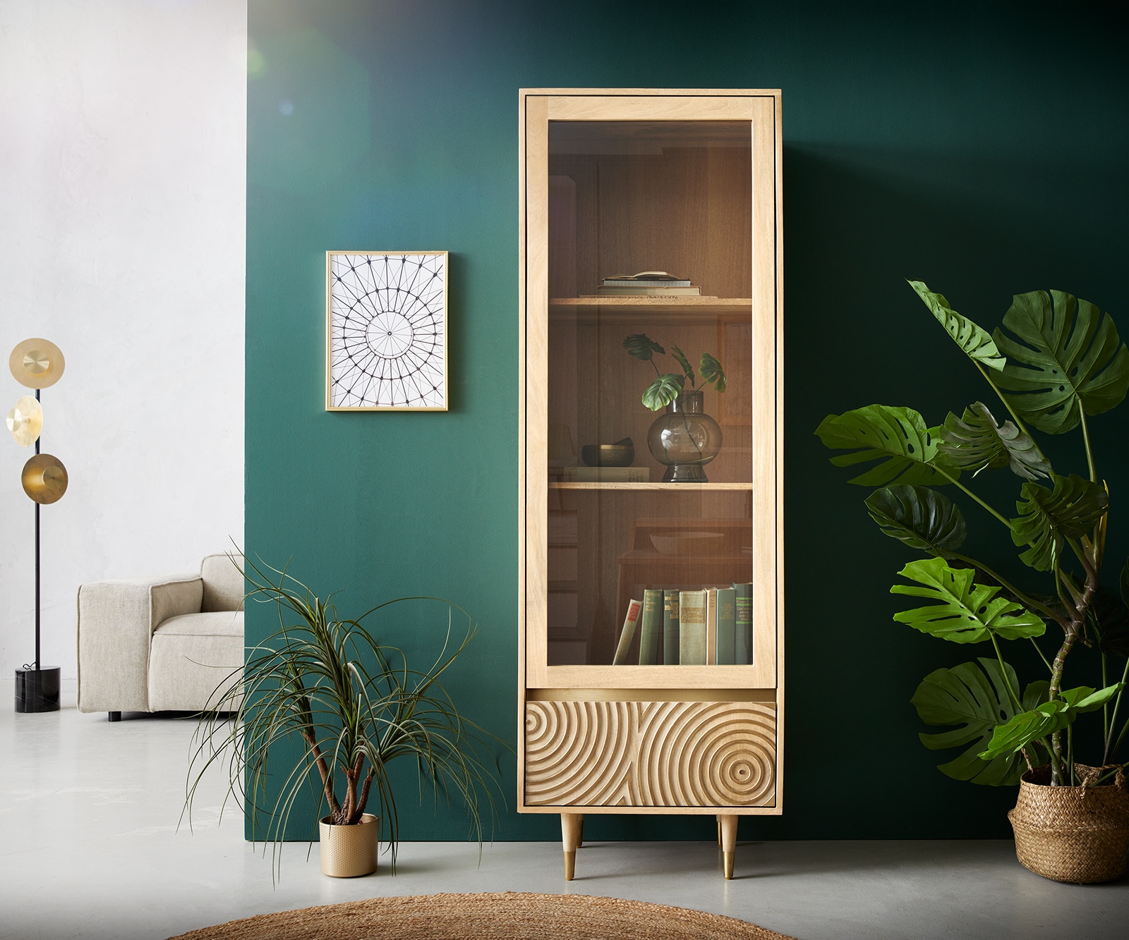 Vitrine Budaya 60x165 cm Mango Natur 2 Türen Fuß rund 1 Vitrine Budaya 60x165 cm Mango Natur 2 Türen Fuß rund 1