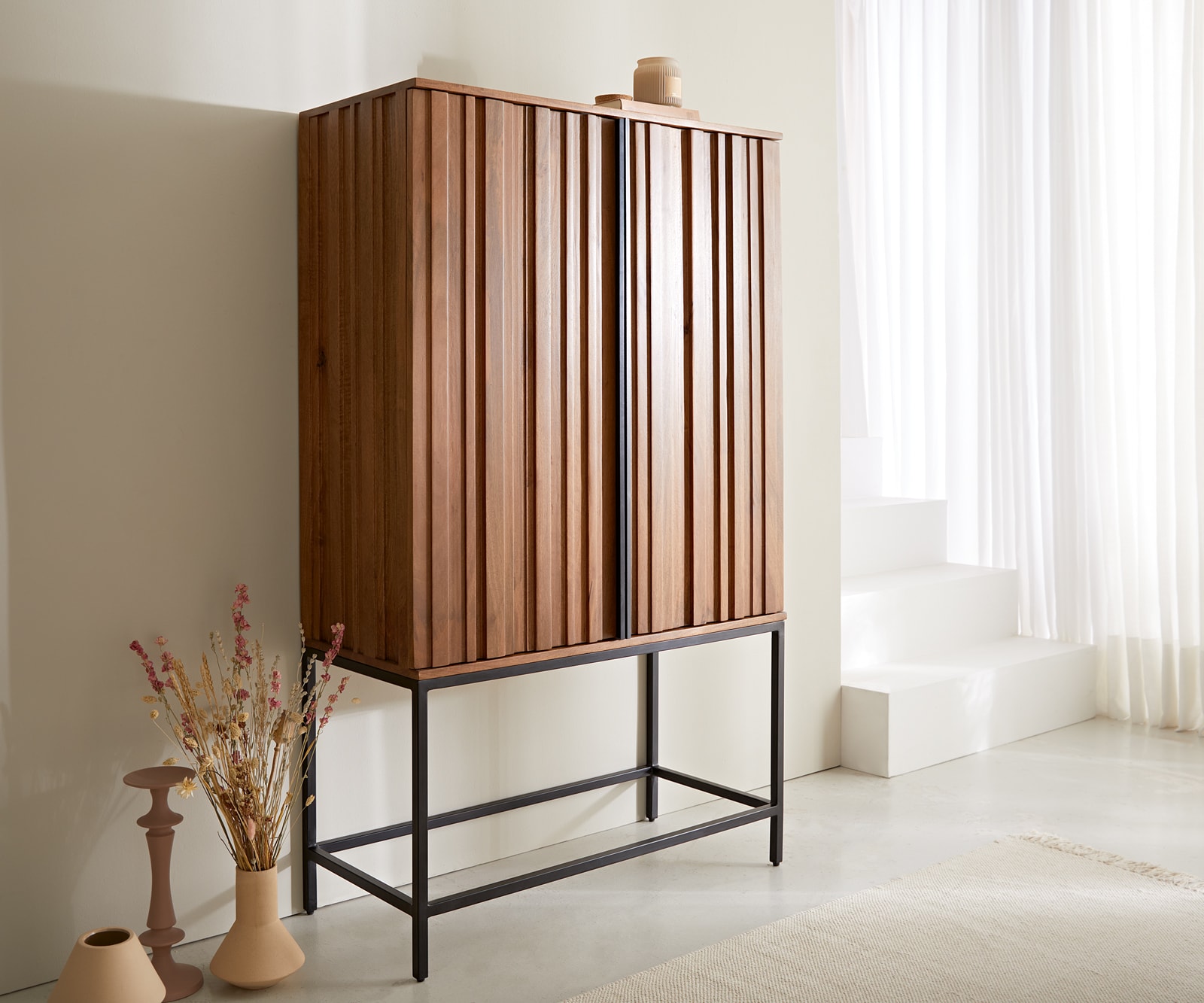 Highboard Sivela 90x150 cm Mango Braun Metall Schwarz 2 Türen 2 Highboard Sivela 90x150 cm Mango Braun Metall Schwarz 2 Türen 2