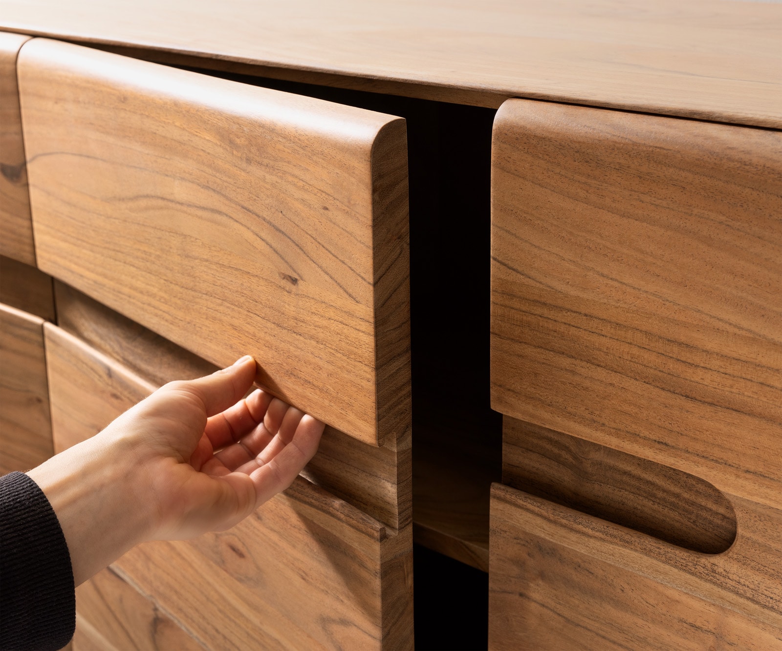 Sideboard Anaya 175 cm Akazie Natur 4 Türen L-Fuß Edelstahl 4 Sideboard Anaya 175 cm Akazie Natur 4 Türen L-Fuß Edelstahl 4