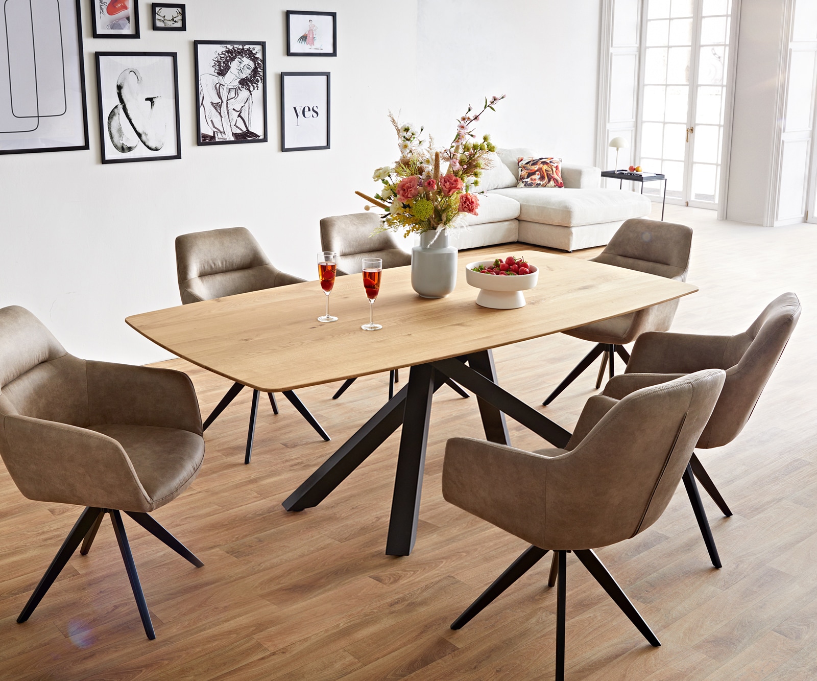 Esstisch Edge Boot 200x100x2,5-3 Eiche Natur Kreuzgestell Rechteck Schwarz Schweizer Kante 7