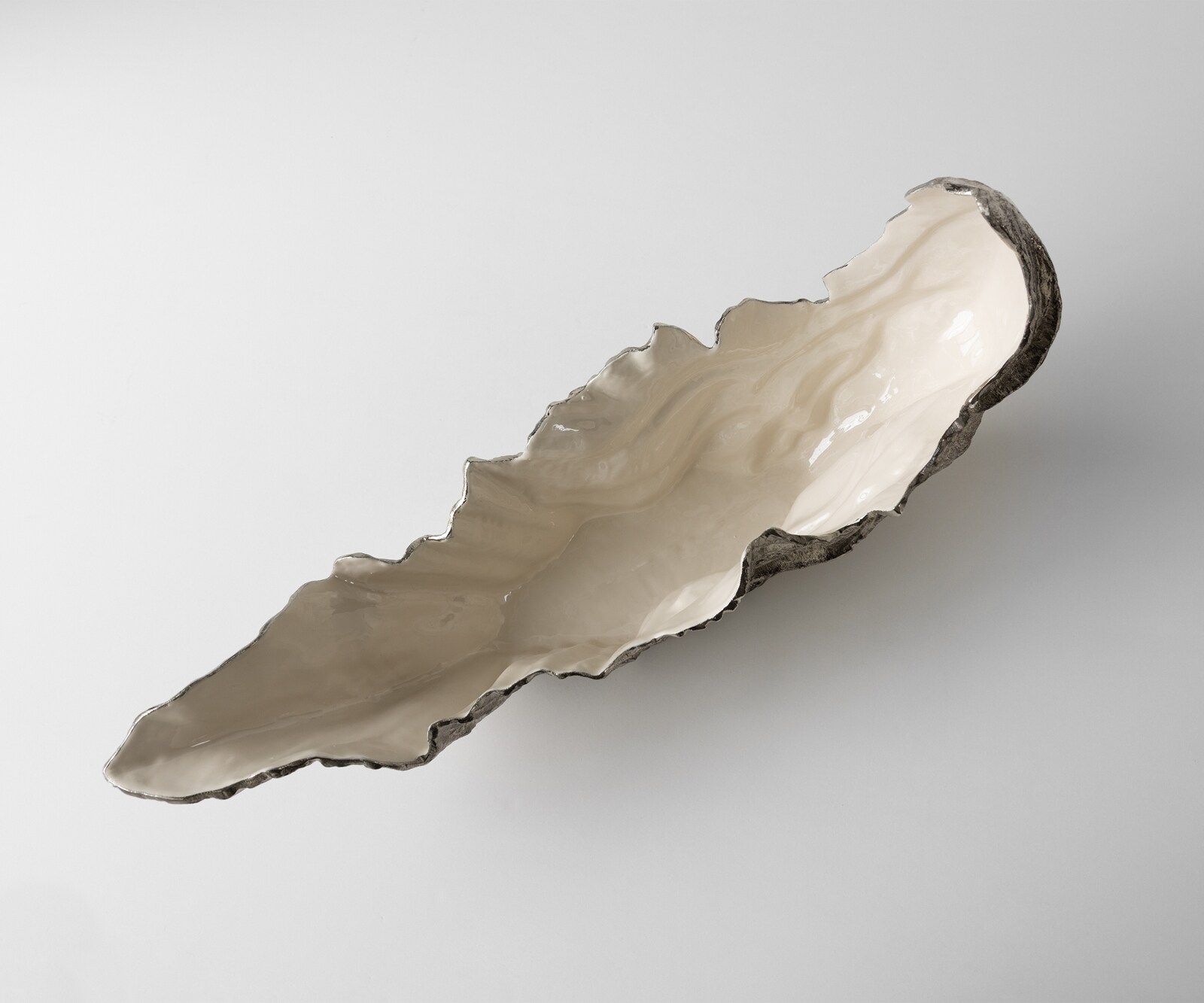 Schale Maris B78 x T24 x H38 cm Aluminium Platin Opal Handgemacht 3