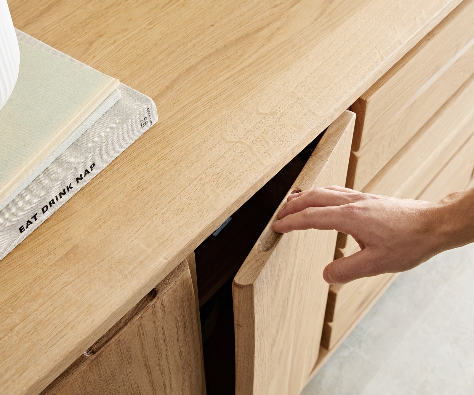 Sideboard Live-Edge 170 cm Eiche Natur 3 Schübe 4 Türen 6