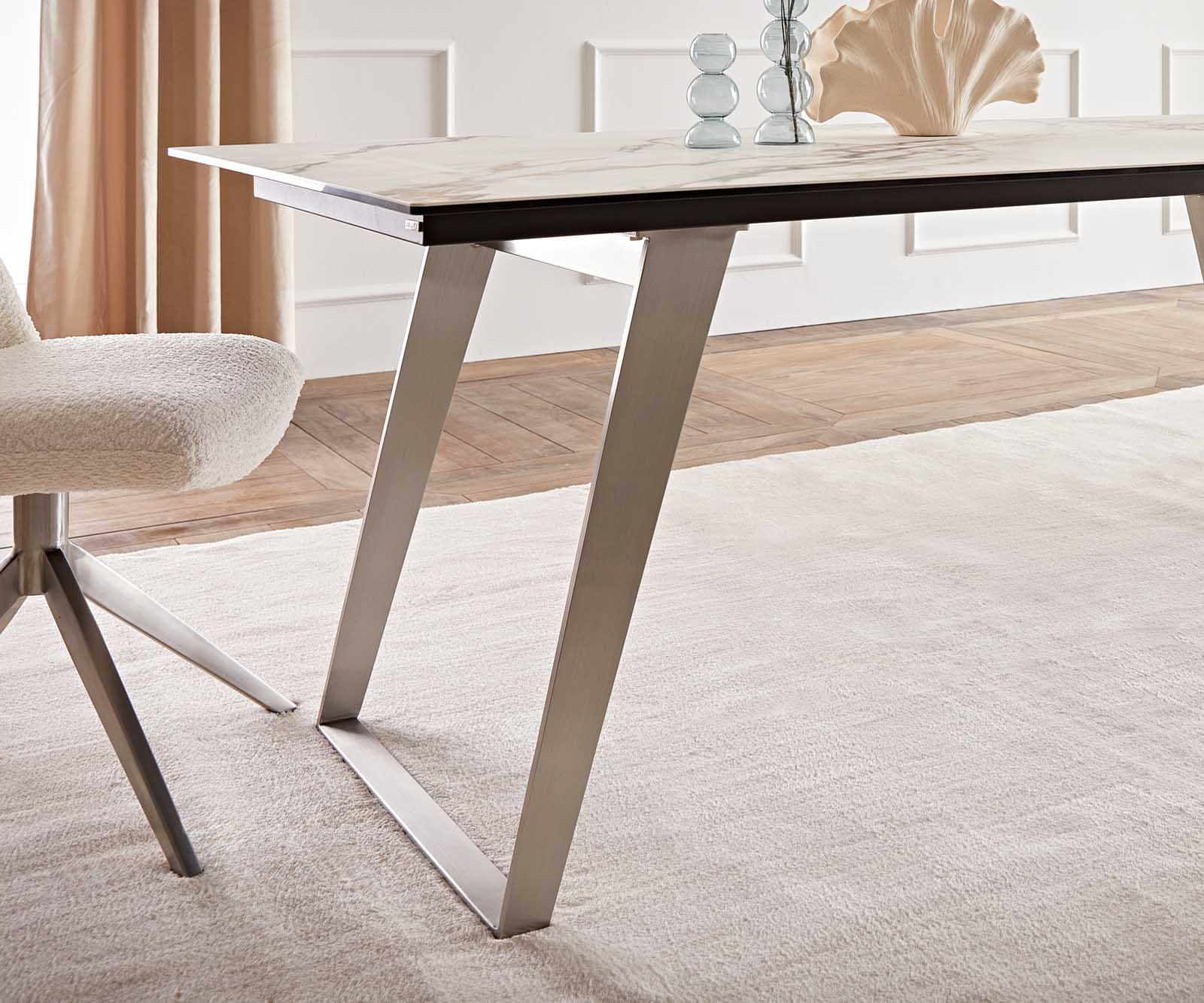 Esstisch Edge 200x100 Keramik Calacatta Luxe Weiß-Gold-Grau Edelstahl Schräg 6