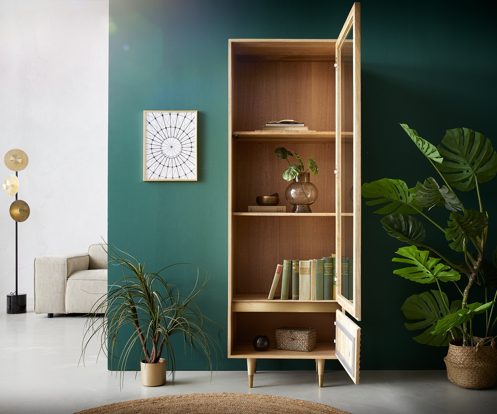 Vitrine Budaya 60x165 cm Mango Natur 2 Türen Fuß rund 3 Vitrine Budaya 60x165 cm Mango Natur 2 Türen Fuß rund 3