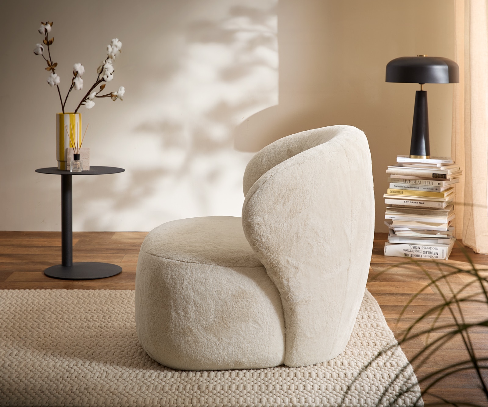 Cocktailsessel Pulo Plüsch Creme-Weiß 80x80 cm Loungesessel