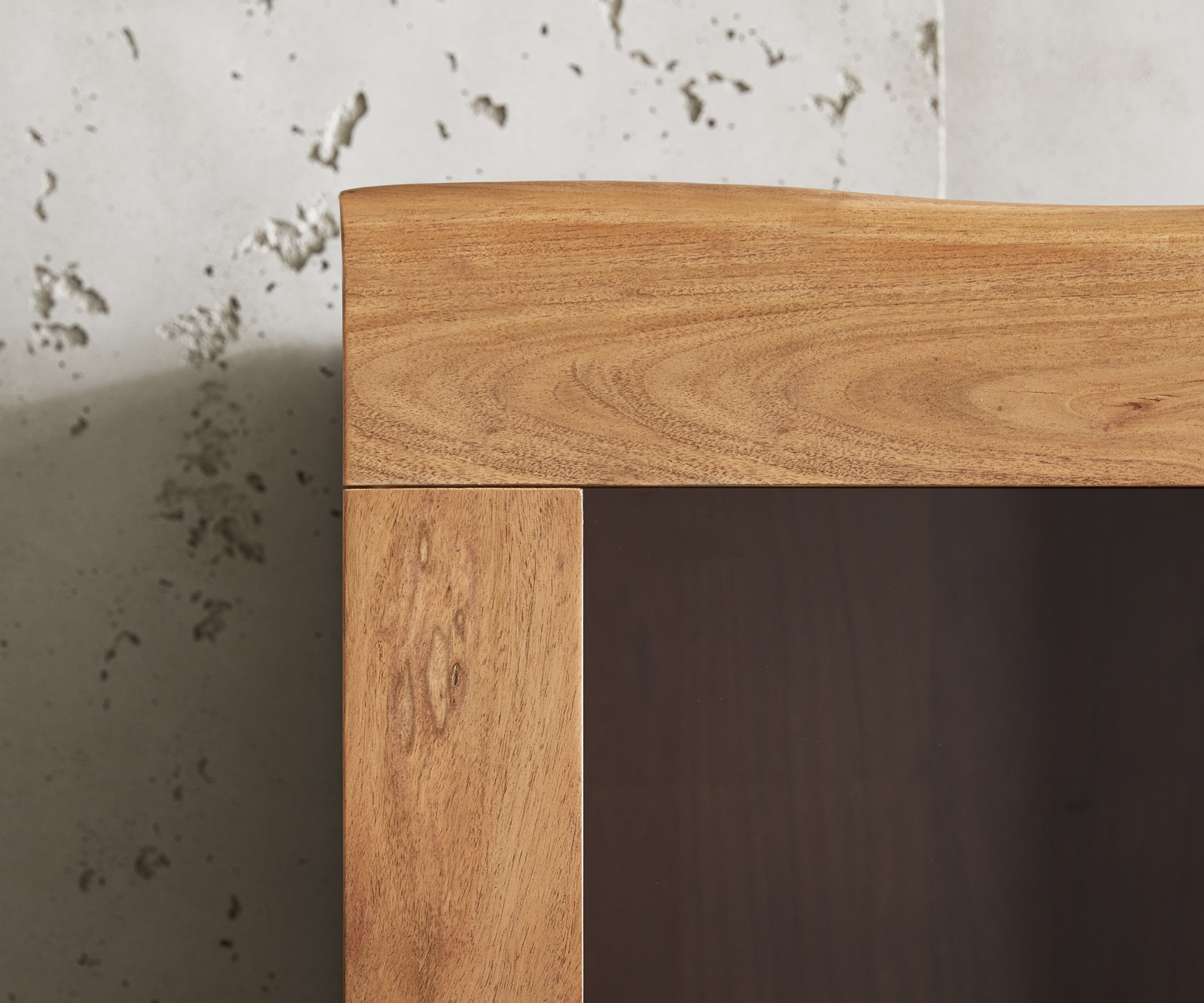 Vitrine Live-Edge 60x190 cm Akazie Natur Baumkante 1 Tür 2 Schubladen Massiv 8