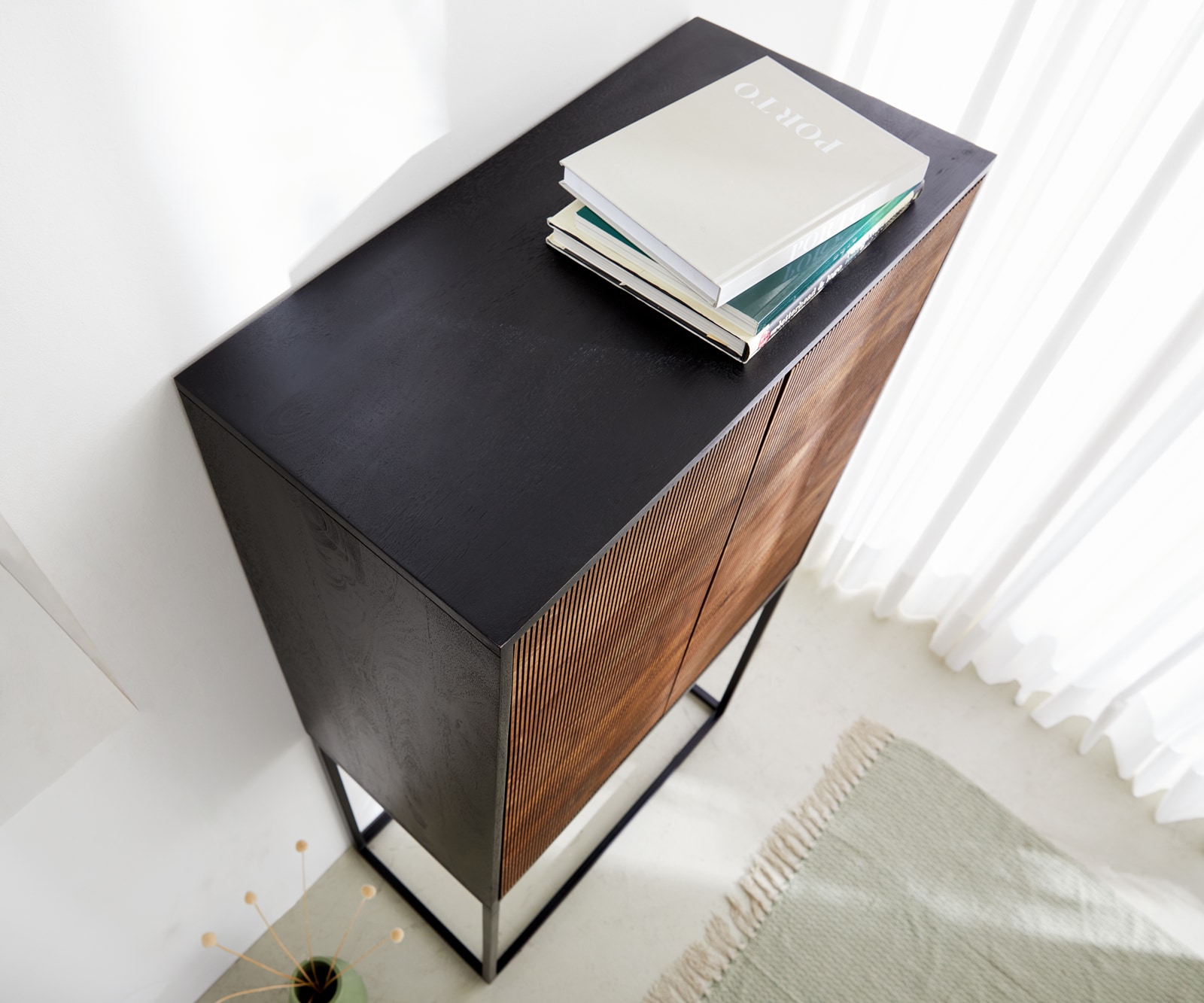 Highboard Vaag 80x150 cm Sheesham Natur Mango Schwarz Metall Schwarz 2 Türen 3 Highboard Vaag 80x150 cm Sheesham Natur Mango Schwarz Metall Schwarz 2 Türen 3