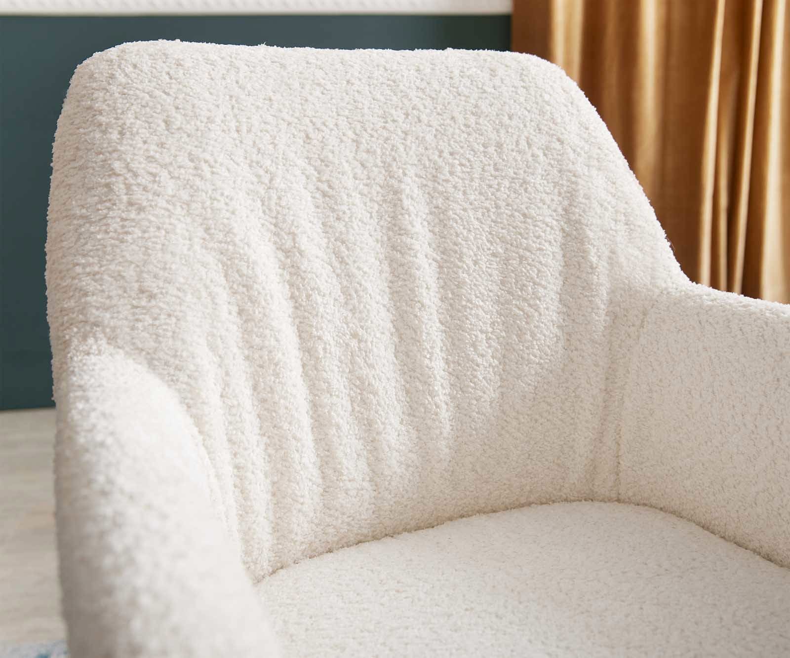 Esszimmerstuhl Xana-Flex mit Armlehnen Bouclé Weiß Kufengestell Schwarz Taschenfederkern 3 Esszimmerstuhl Xana-Flex mit Armlehnen Bouclé Weiß Kufengestell Schwarz Taschenfederkern 3