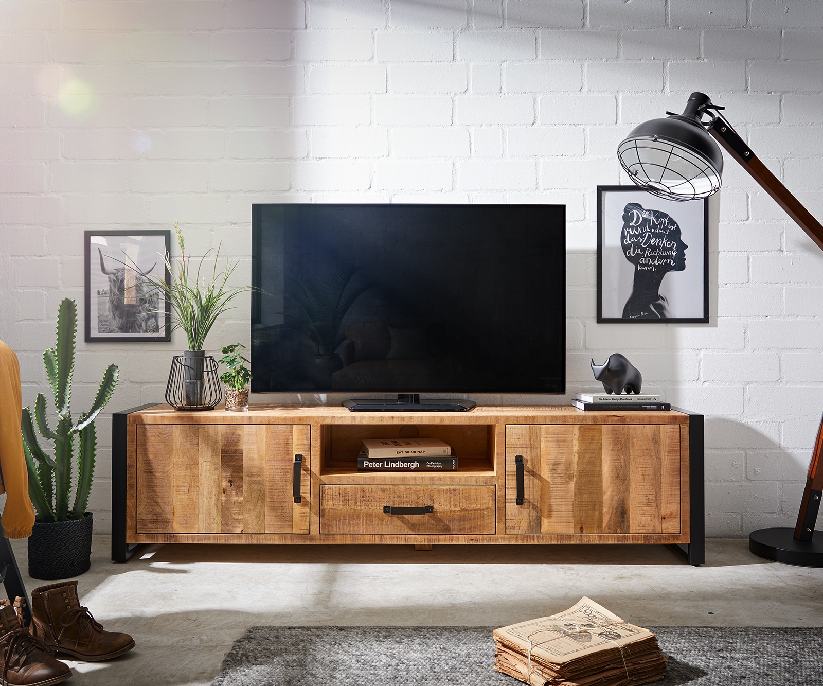 TV-Board Crompton Mango Natur Metall Schwarz 200 cm 2 Türen 1 Schublade 1 Fach 1 TV-Board Crompton Mango Natur Metall Schwarz 200 cm 2 Türen 1 Schublade 1 Fach 1