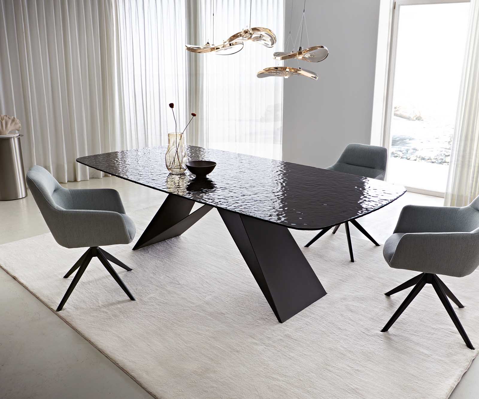 Esstisch Edge Boot 240x120 Reliefglas Rauchschwarz 3D-Design V-Gestell Flachstahl Schwarz 2 Esstisch Edge Boot 240x120 Reliefglas Rauchschwarz 3D-Design V-Gestell Flachstahl Schwarz 2