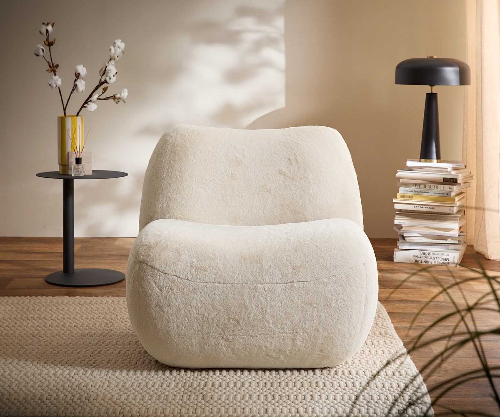 Cocktailsessel Zena Plüsch Creme-Weiß 75x85 cm Loungesessel