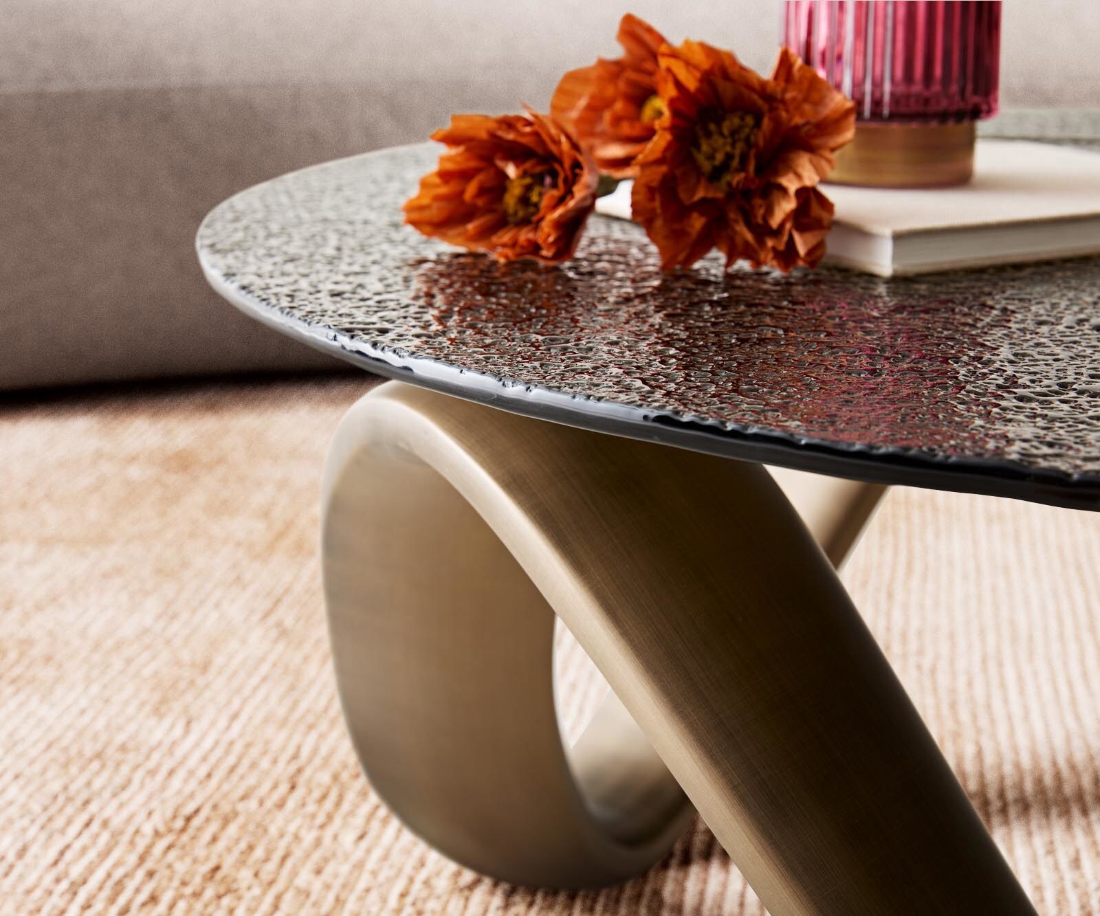 Couchtisch Tanju 90x90 cm Metallic Gold mit Reliefglas Taupe 2