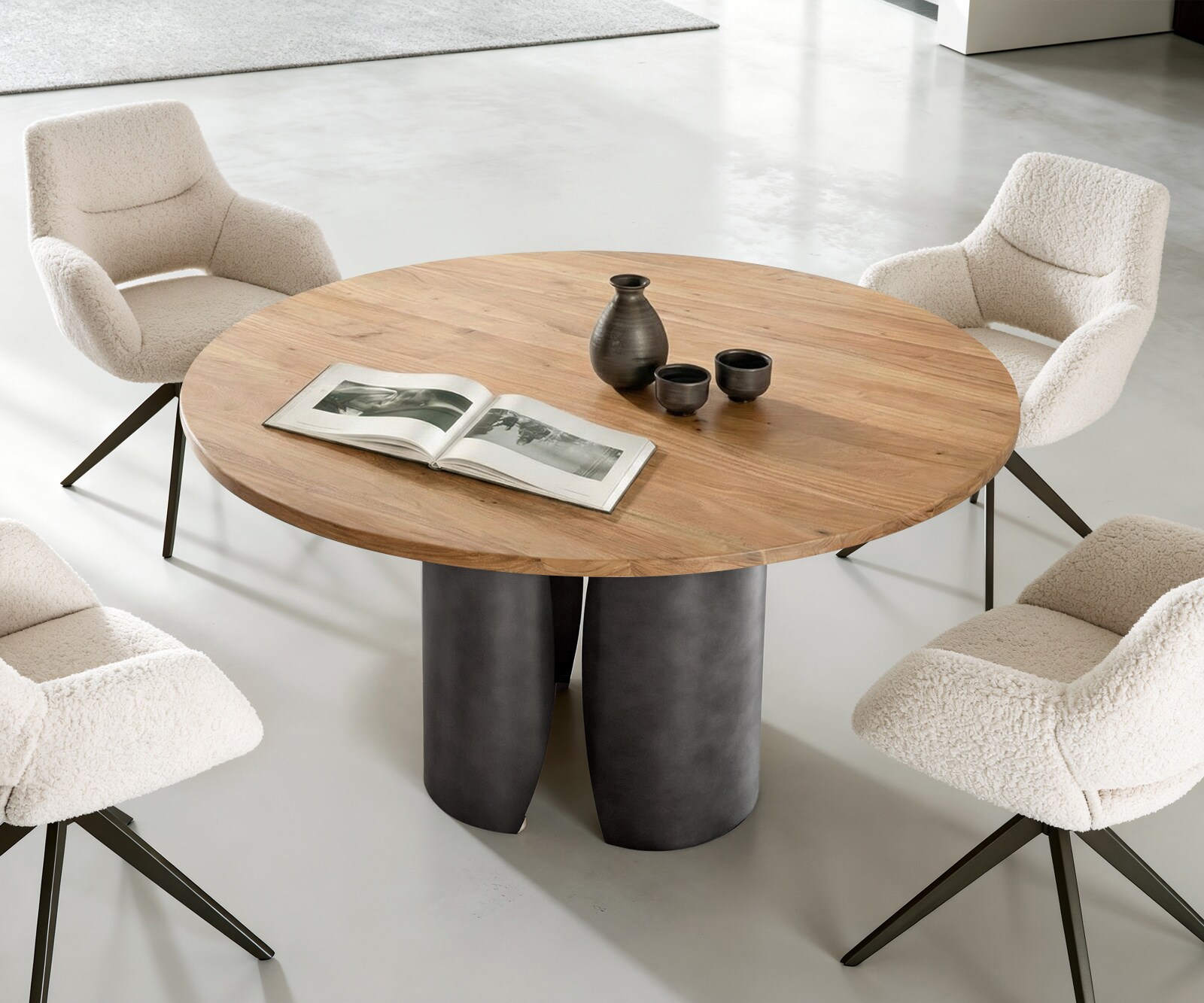 Esstisch Adenza Rund 140x140 cm Akazie Natur Metall Black Antique 1