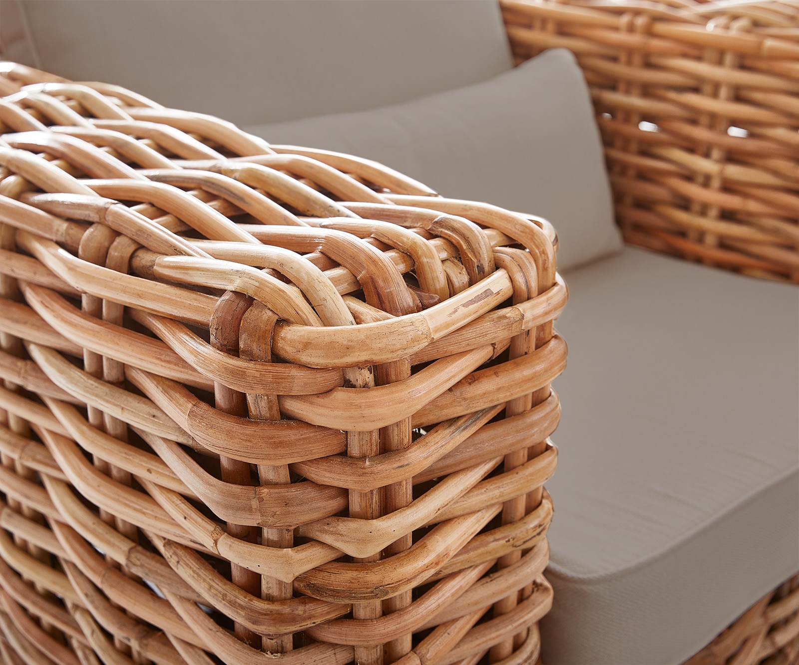Loungesessel Nizza aus Rattan natur mit Kissen braun 4 Loungesessel Nizza aus Rattan natur mit Kissen braun 4