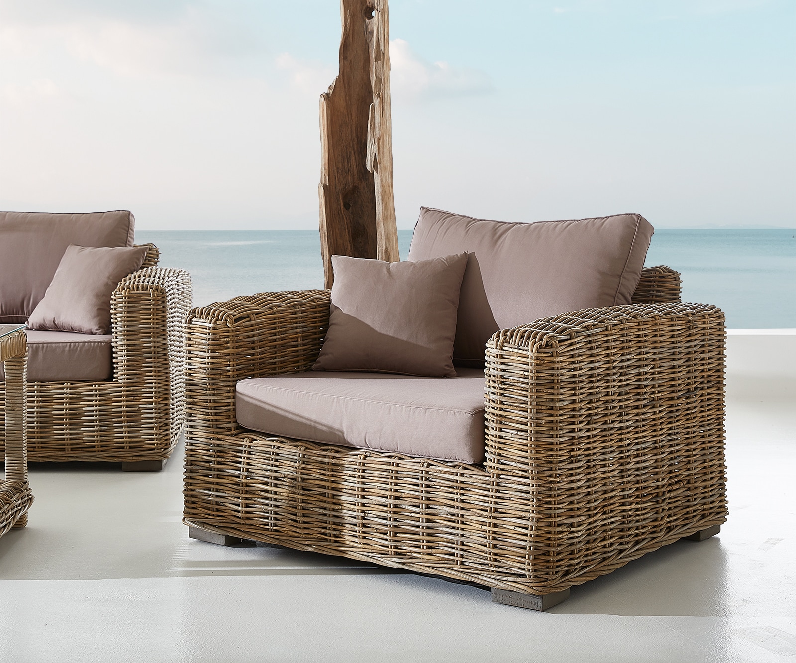Loungesessel Nizza natur aus Rattan mit Kissen outdoor 5