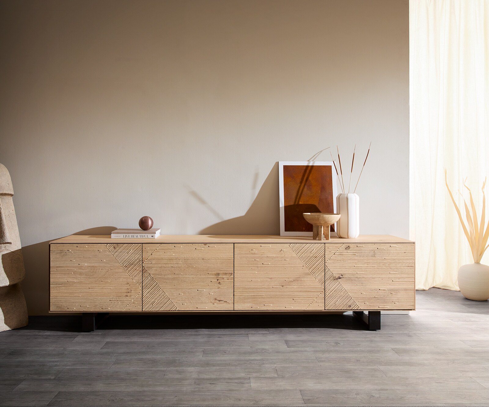 Lowboard Tereos 220 cm Eiche Natur 3D Effekt 4 Türen Kufe Metall Schwarz 1