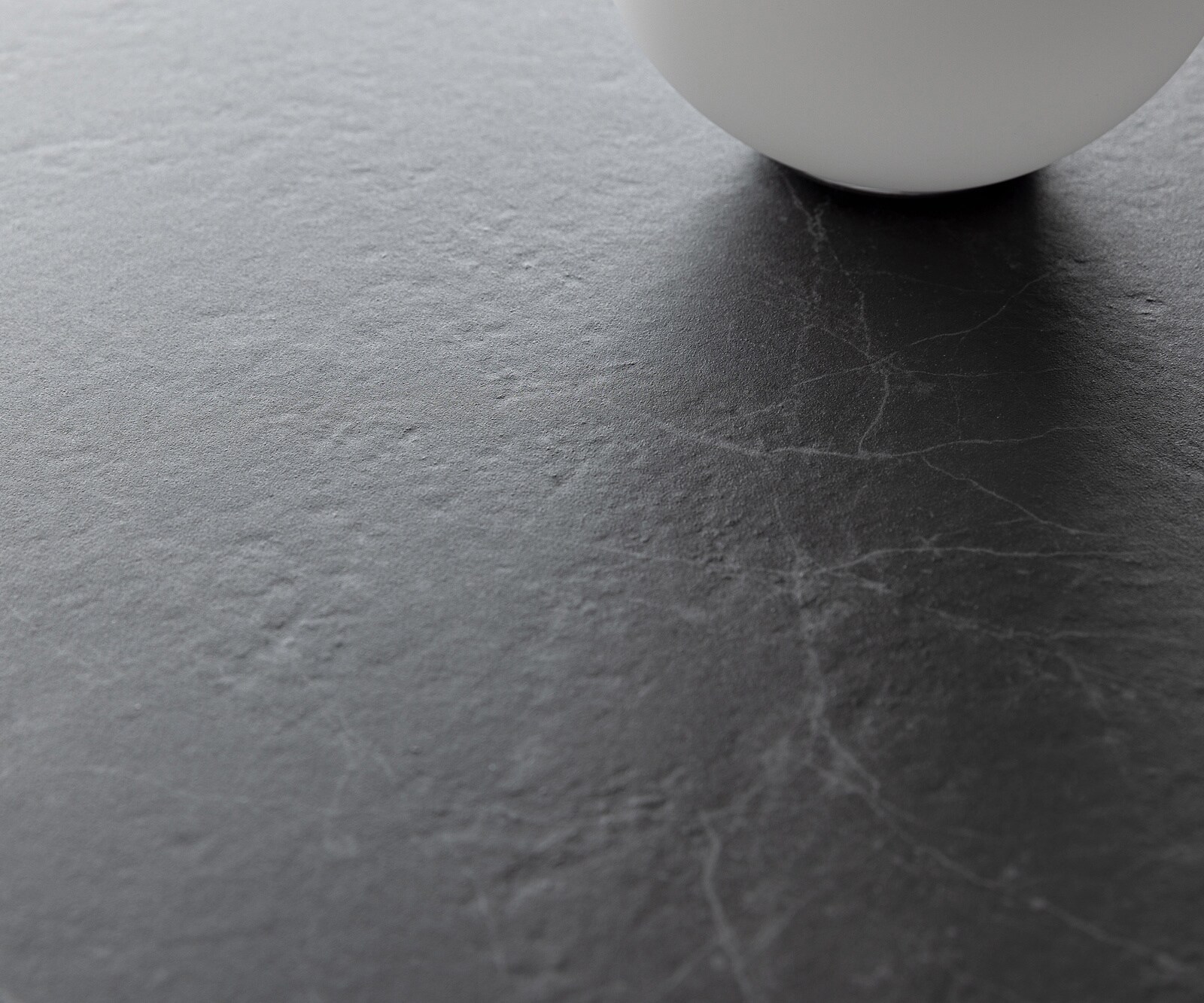 Esstisch Edge Boot 240-300x120 cm Keramik Laminam® Nero Greco Anthrazit Wave Edelstahl ausziehbar 5