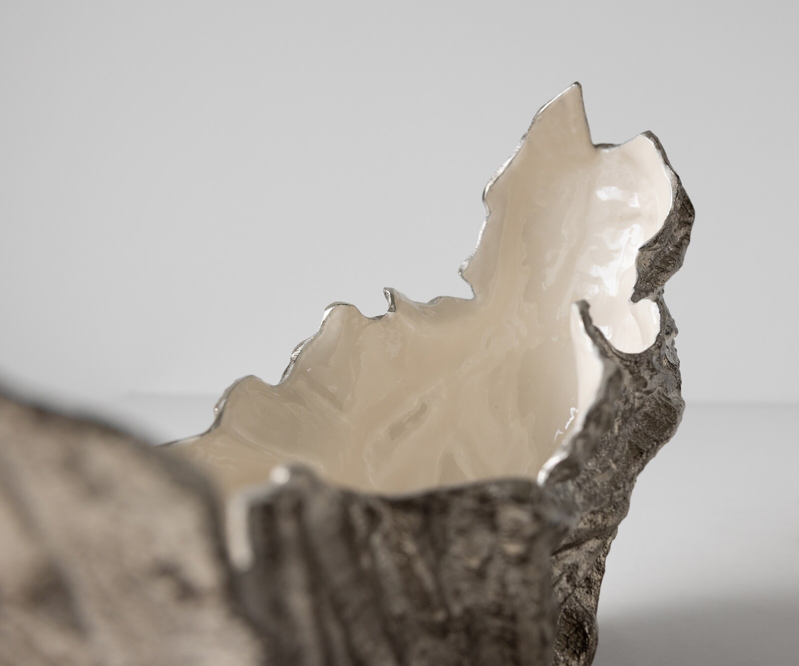 Schale Maris B52 x T15 x H28 cm Aluminium Platin Opal Handgemacht 5