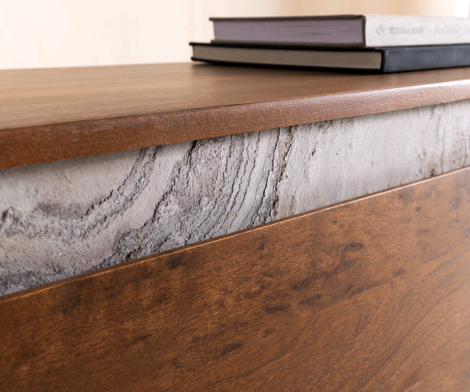 Lowboard Stonegrace 200 cm Akazie Braun Schiefer 4 Schubladen V-Fuß Schwarz 5 Lowboard Stonegrace 200 cm Akazie Braun Schiefer 4 Schubladen V-Fuß Schwarz 5