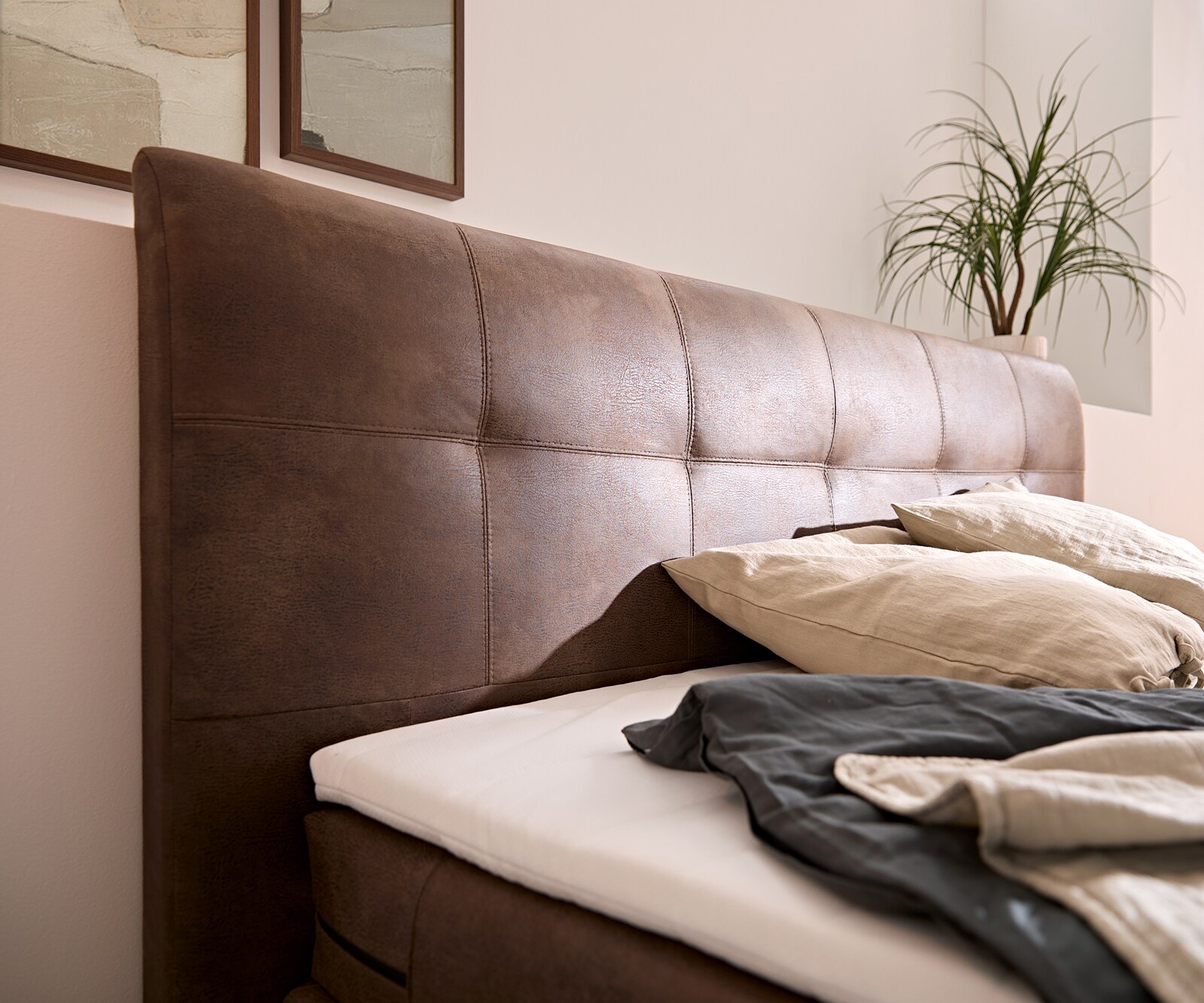 Boxspringbett Amarillo 180x200 cm Braun mit Matratze, Topper und Bettkasten 5