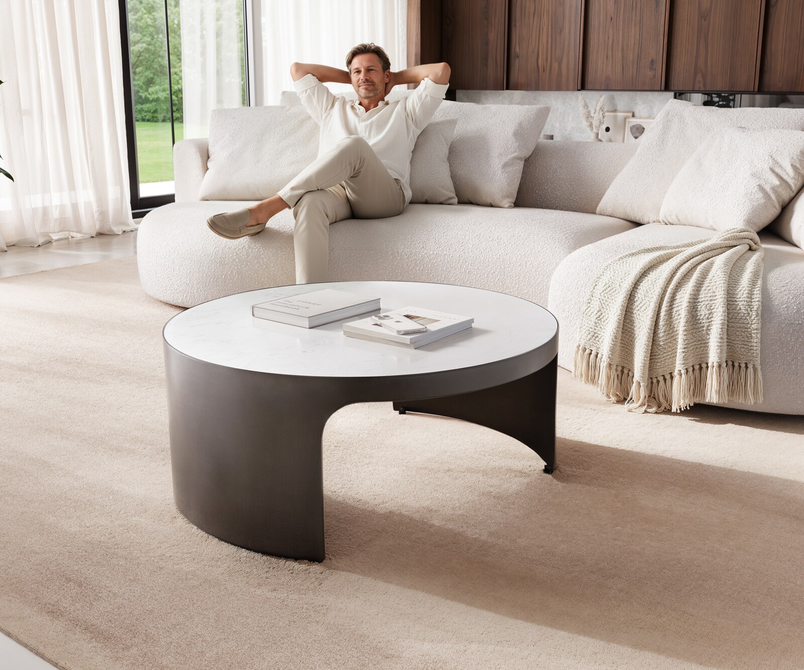 Couchtisch Alerio 90x90 cm Marmor Weiß Metall Black Antique 1