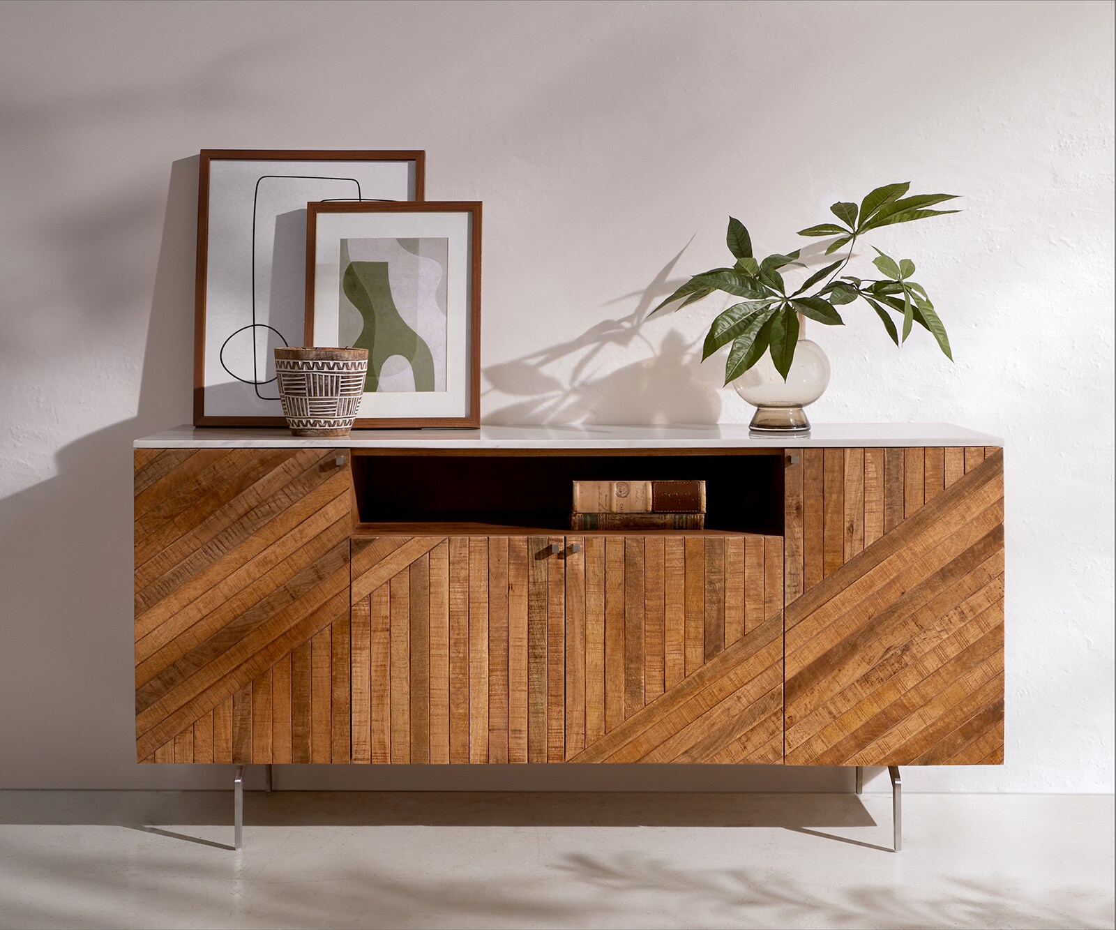 Sideboard Bahan 145 cm Mango Teak 4 Türen 1 Fach Marmorplatte weiss Winkelfuß Edelstahl 1