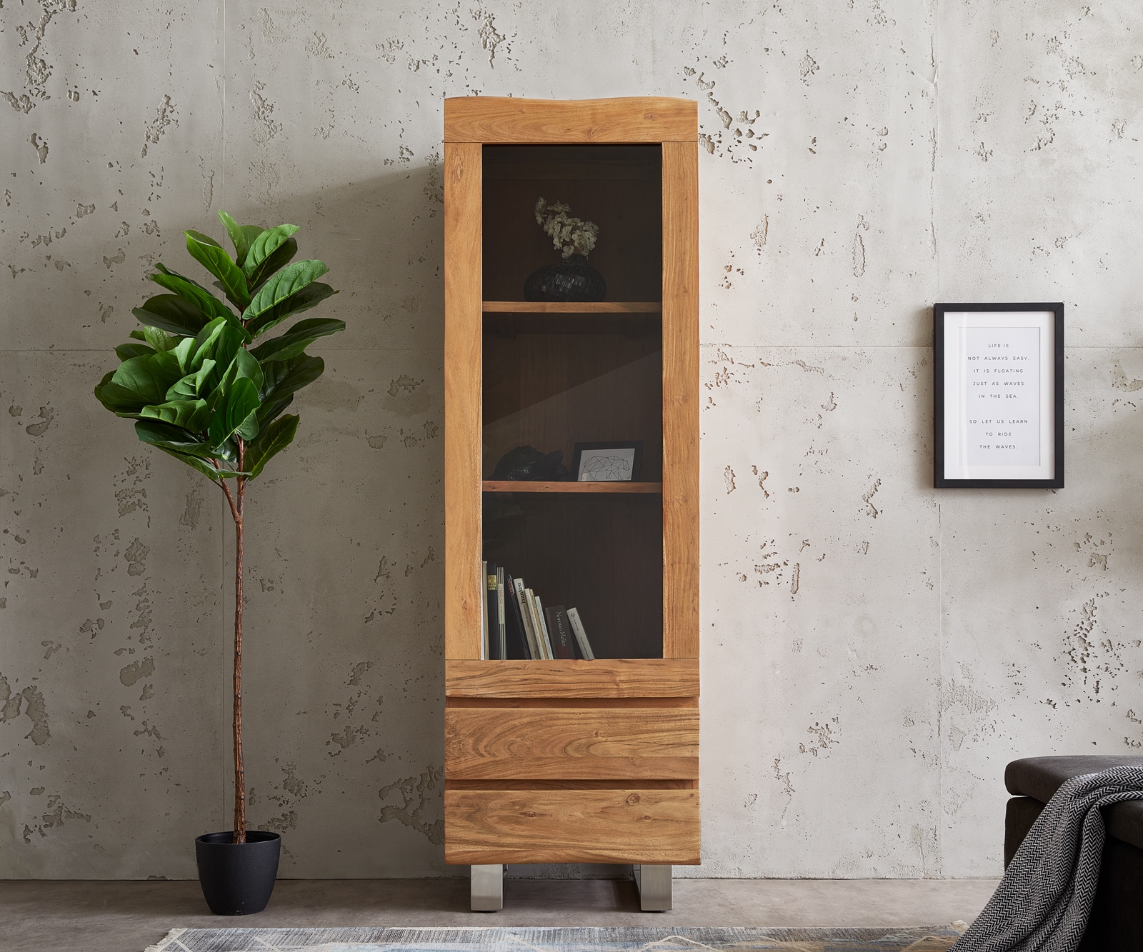 Vitrine Live-Edge 60x190 cm Akazie Natur Baumkante 1 Tür 2 Schubladen Massiv 1 Vitrine Live-Edge 60x190 cm Akazie Natur Baumkante 1 Tür 2 Schubladen Massiv 1
