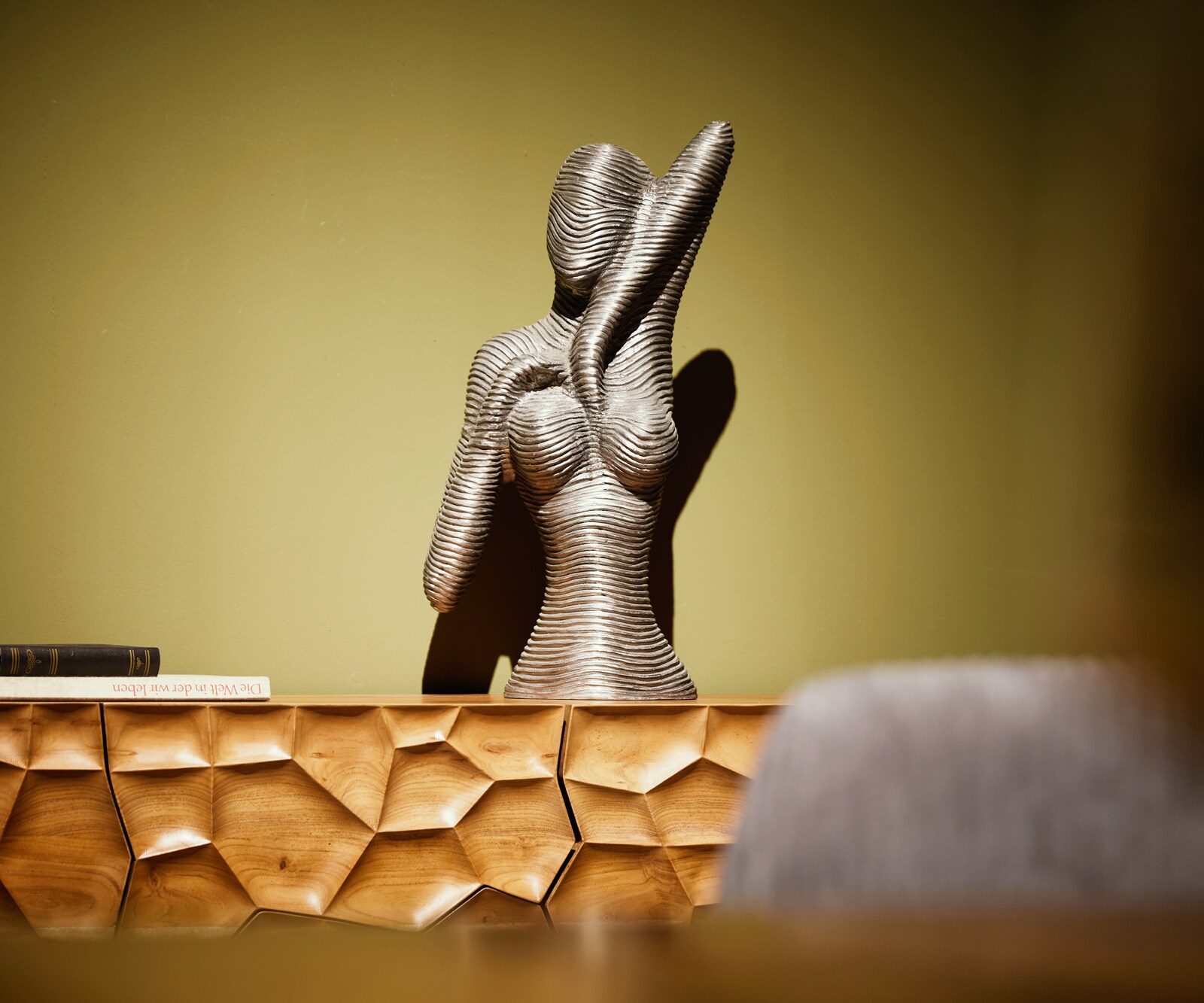 Dekostatue Woman Biola 37x18x68 Aluminum  Schwarz-Silber